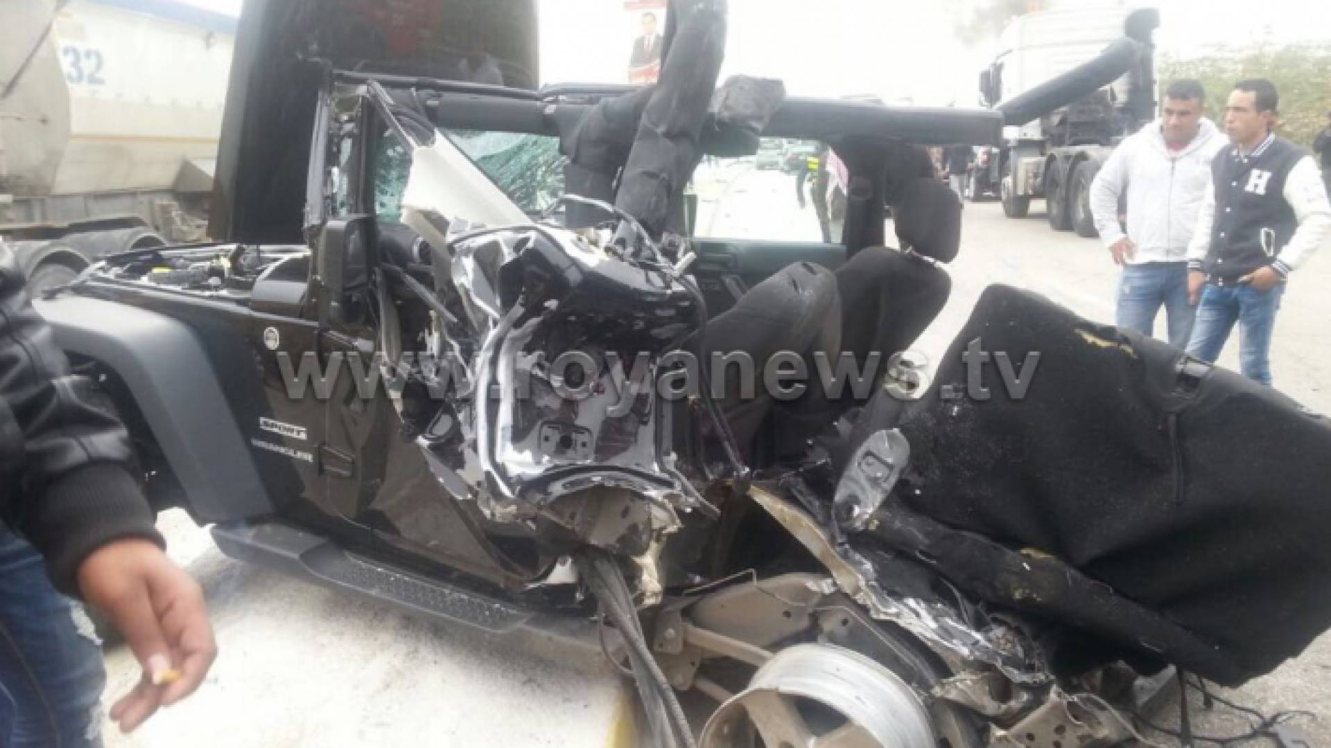 السيارة التي كانت تقل نديم غرغور ونجله