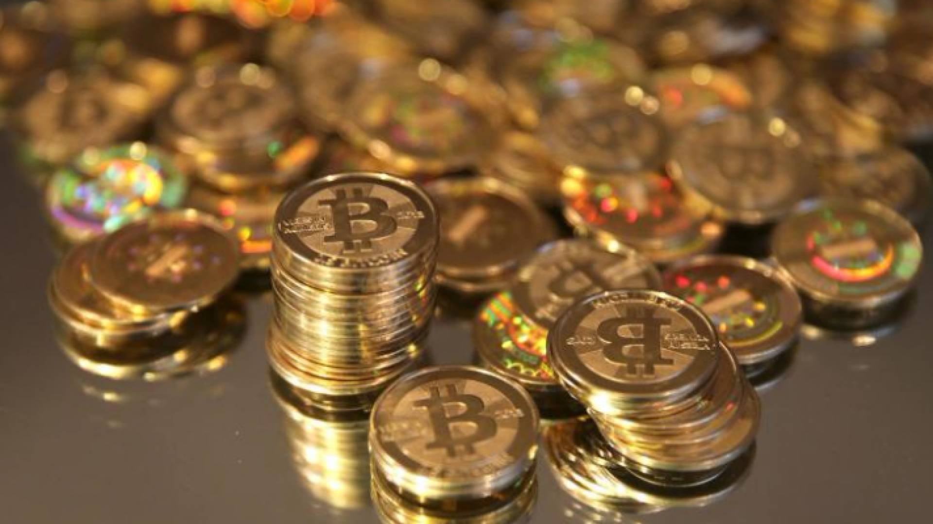 خسائر حادة بمليارات الدولارات تجتاح بتكوين وعملات رقمية