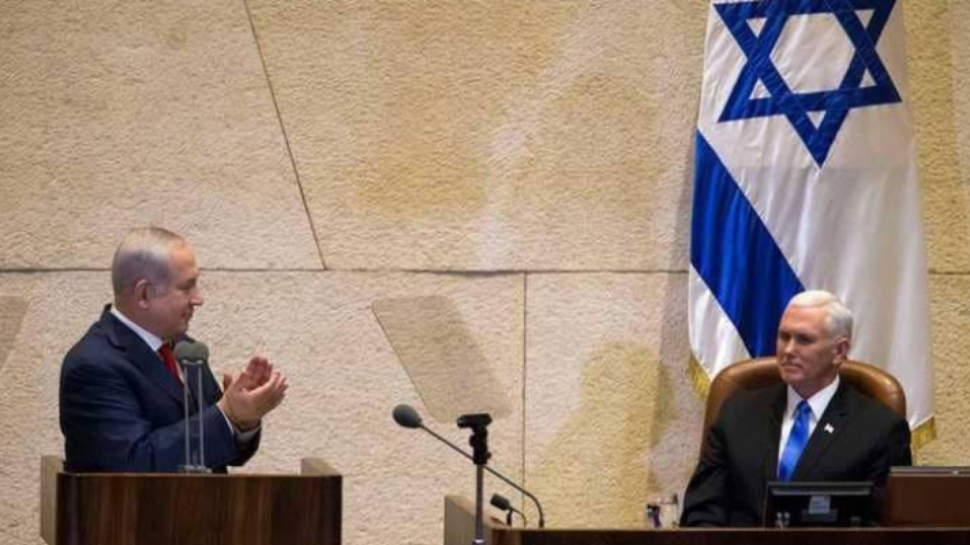 بنس ونتانياهو في الكنيست