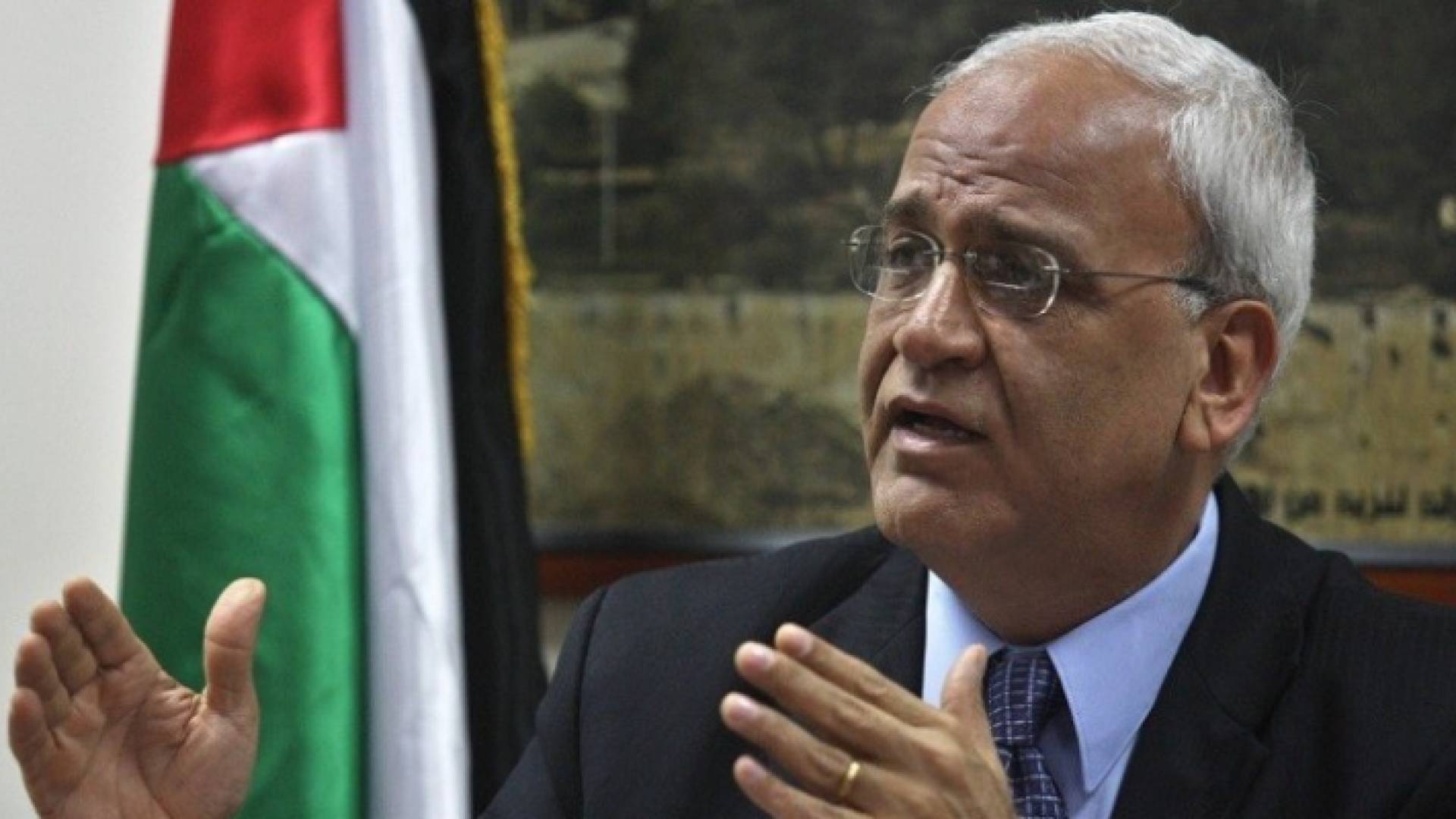 أمين سر منظمة التحرير الفلسطينية صائب عريقات