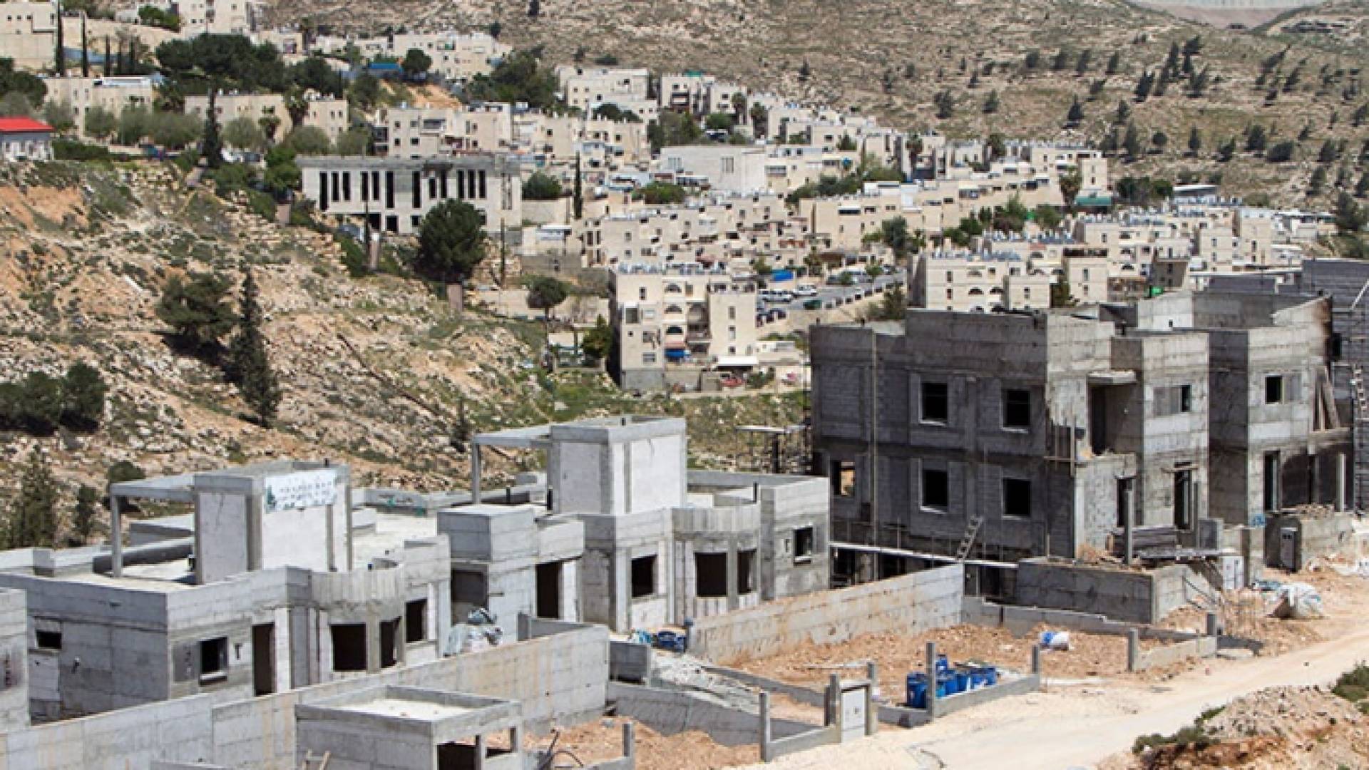 بتاء المستوطنات في الاراضي الفلسطينية المحتلة