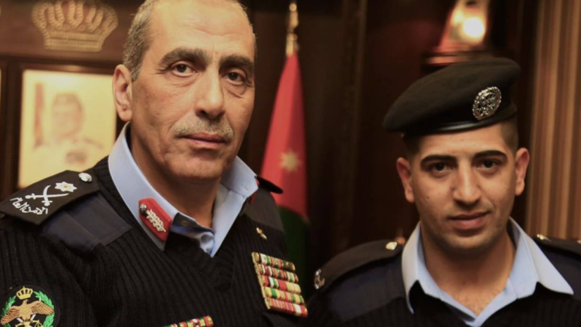 الحمود يكرم العريف الحنيطي