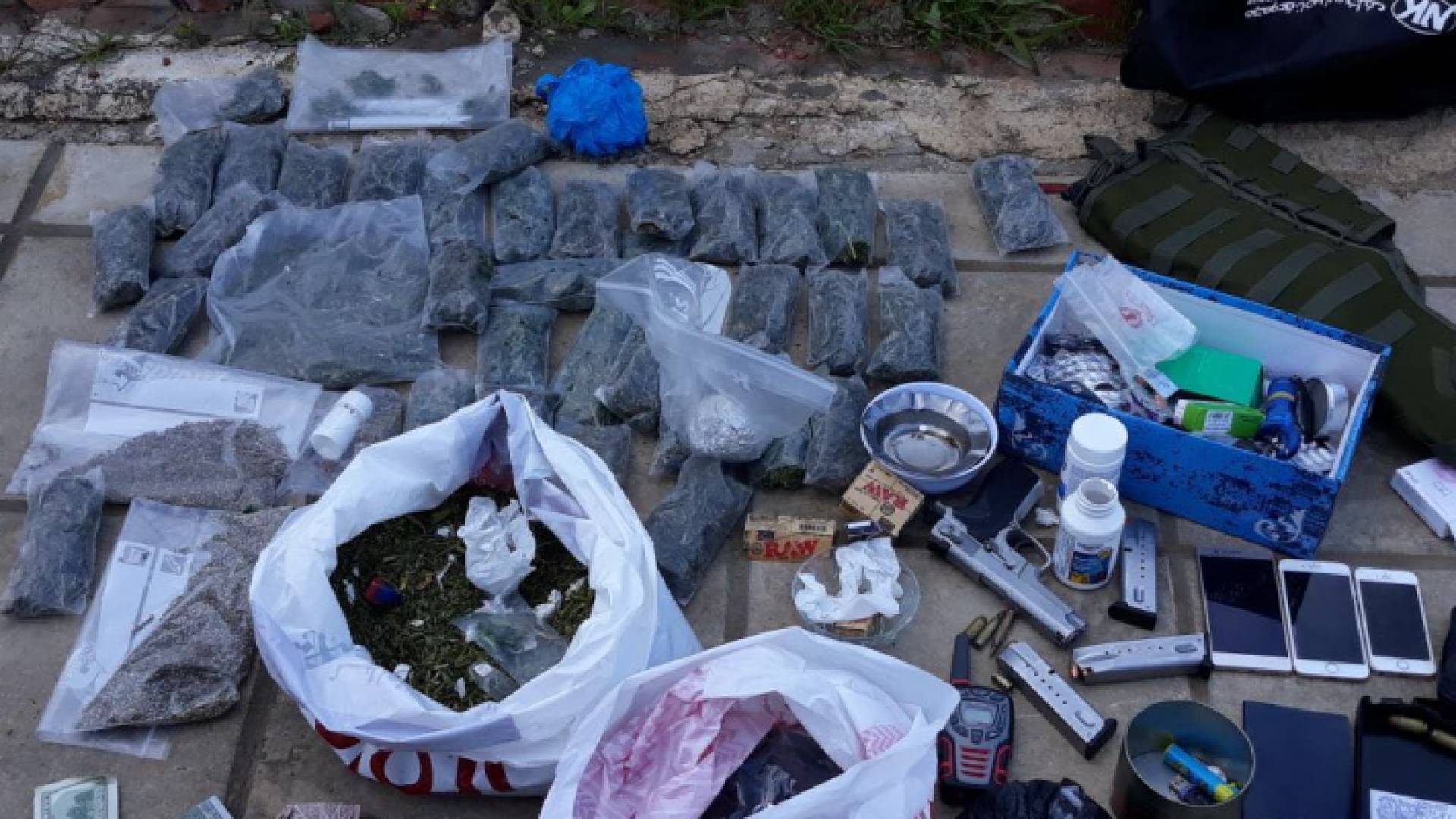 جانب من المضبوطات