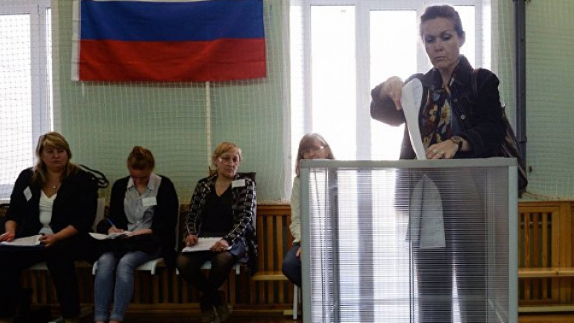 بوتين يتجه الى الفوز بالانتخابات الرئاسية وسط حملة انتقادات غربية