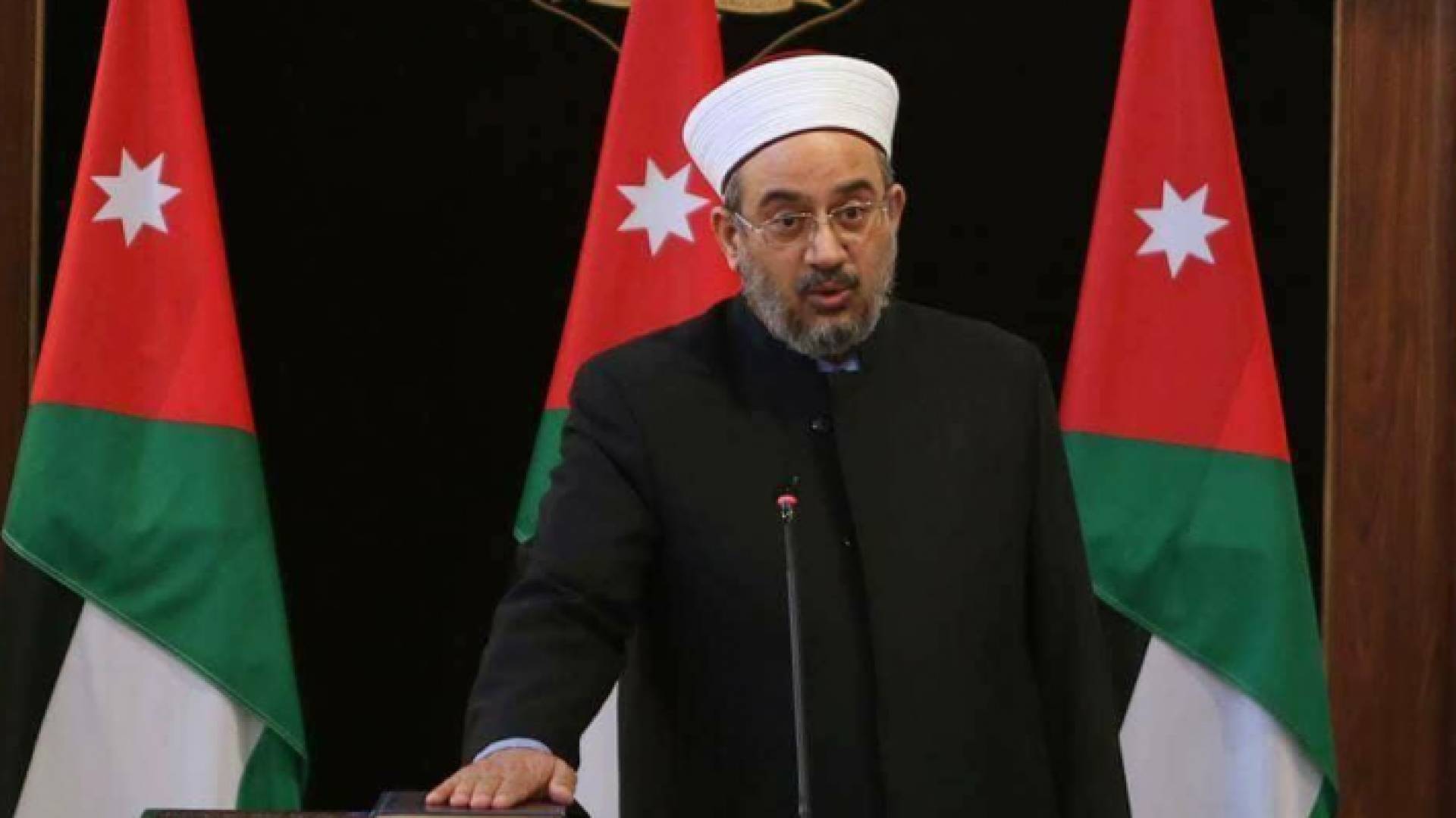 وزير الاوقاف عبد الناصر أبو البصل