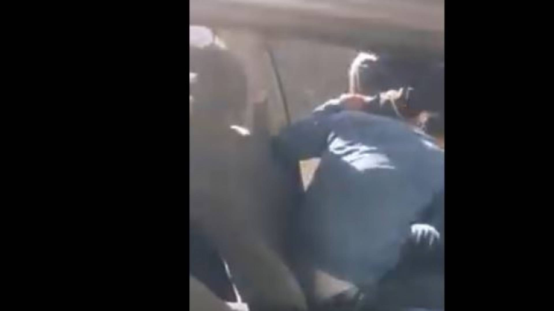 من الفيديمدير الامن العام يوعز بالتحقيق في فيديو اعتداء رقيب سير على مواطنو