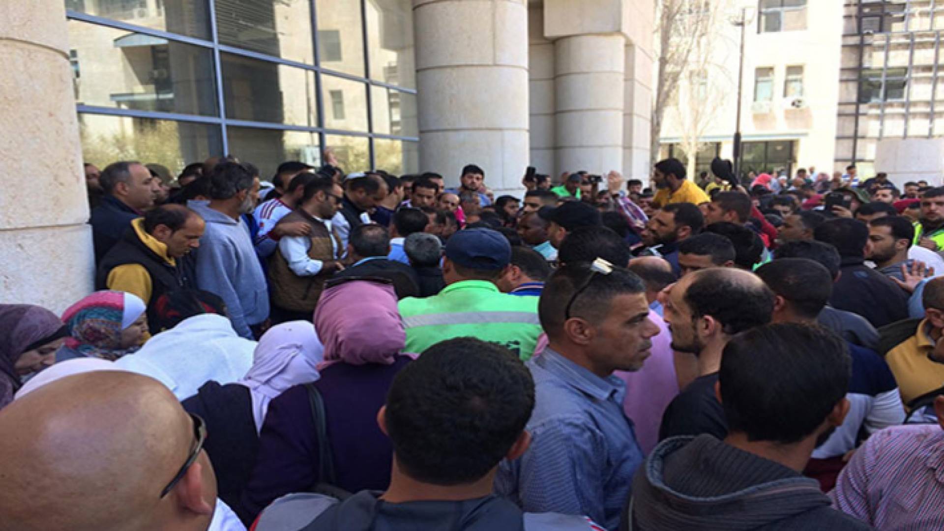 جانب من الاعتصام