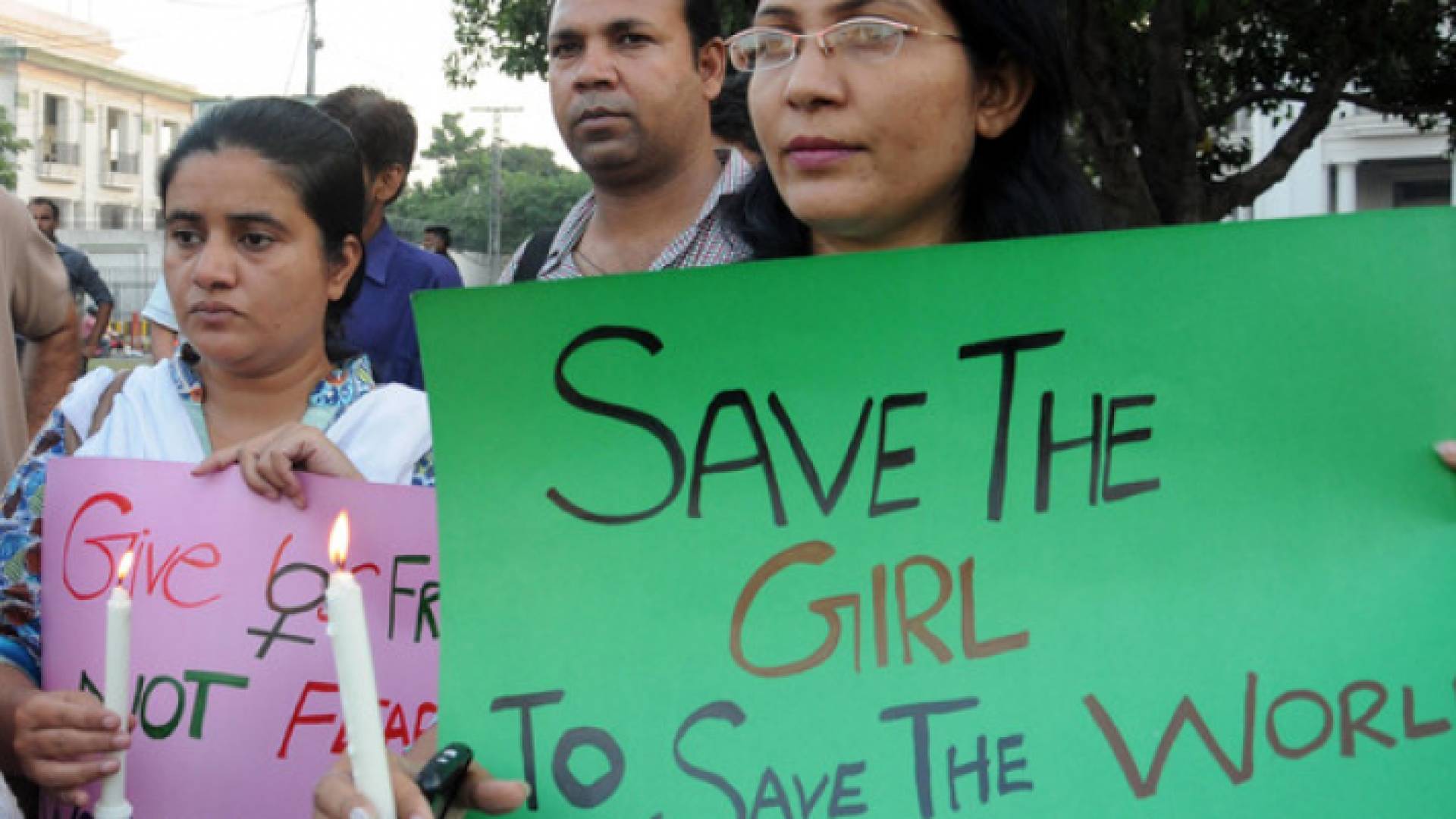 مظاهرة احتجاجا على إفلات المغتصبين من العدالة في باكستان - أرشيفية