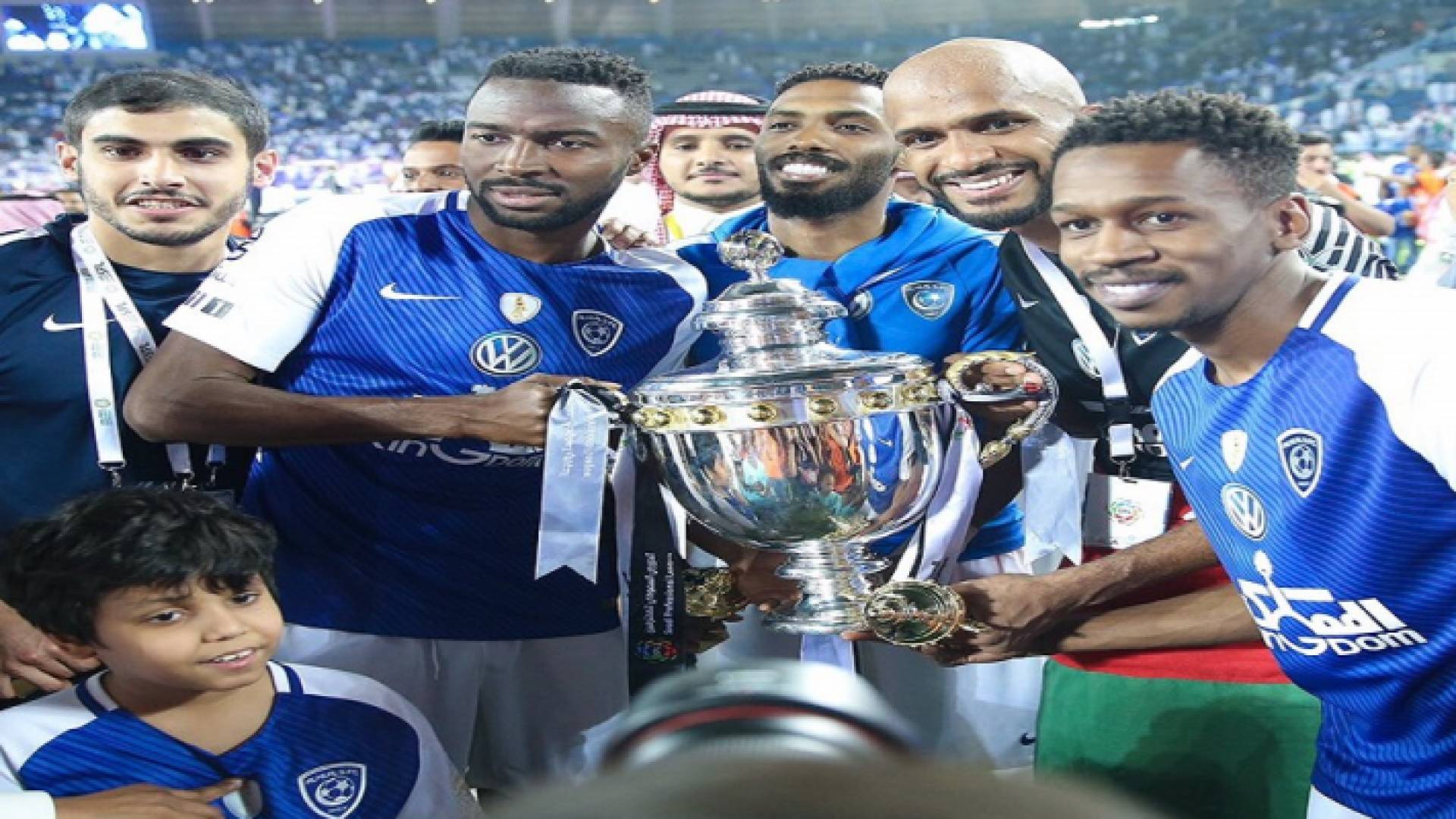تتويج الهلال