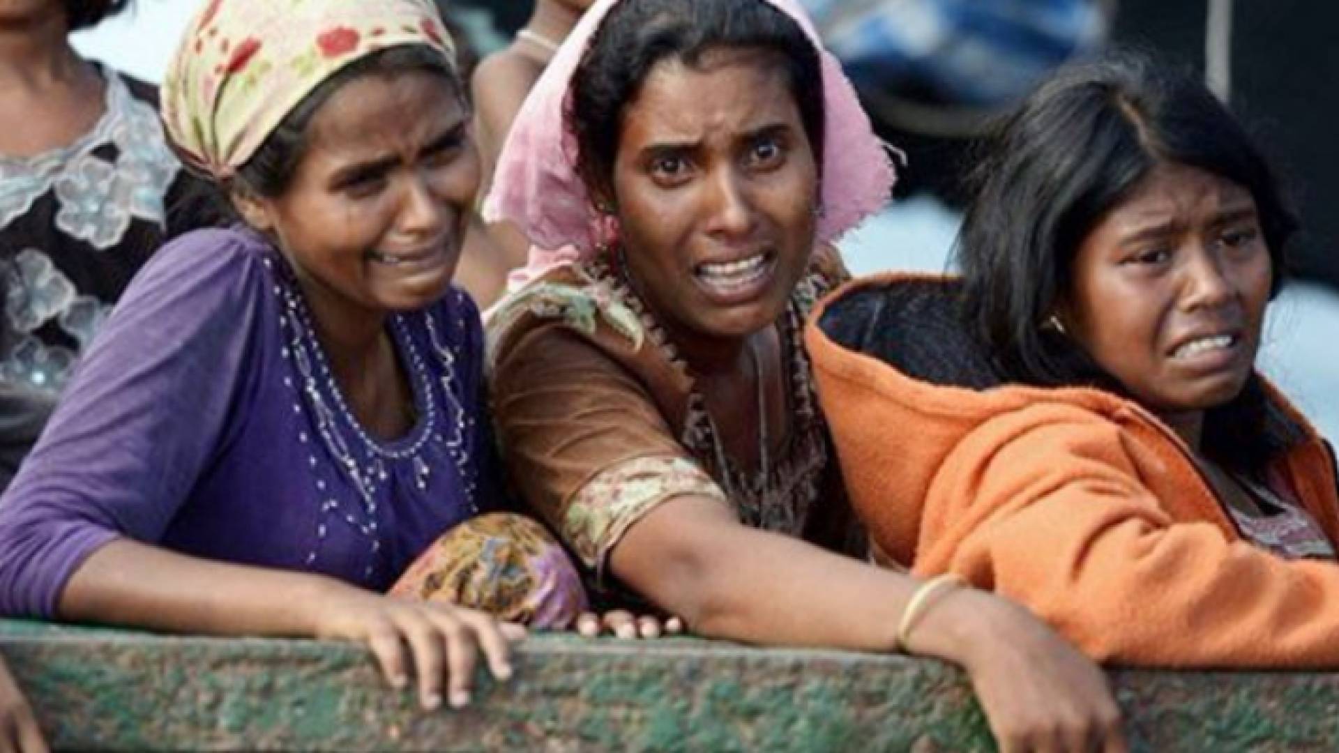 نساء من الروهينغا
