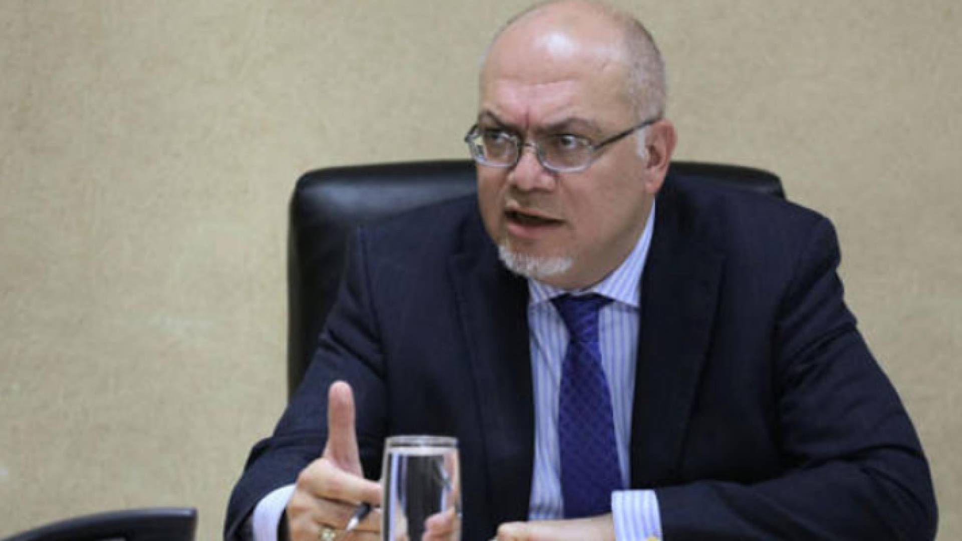 وزير الاشغال العامة والاسكان سامي هلسه - ارشيفية