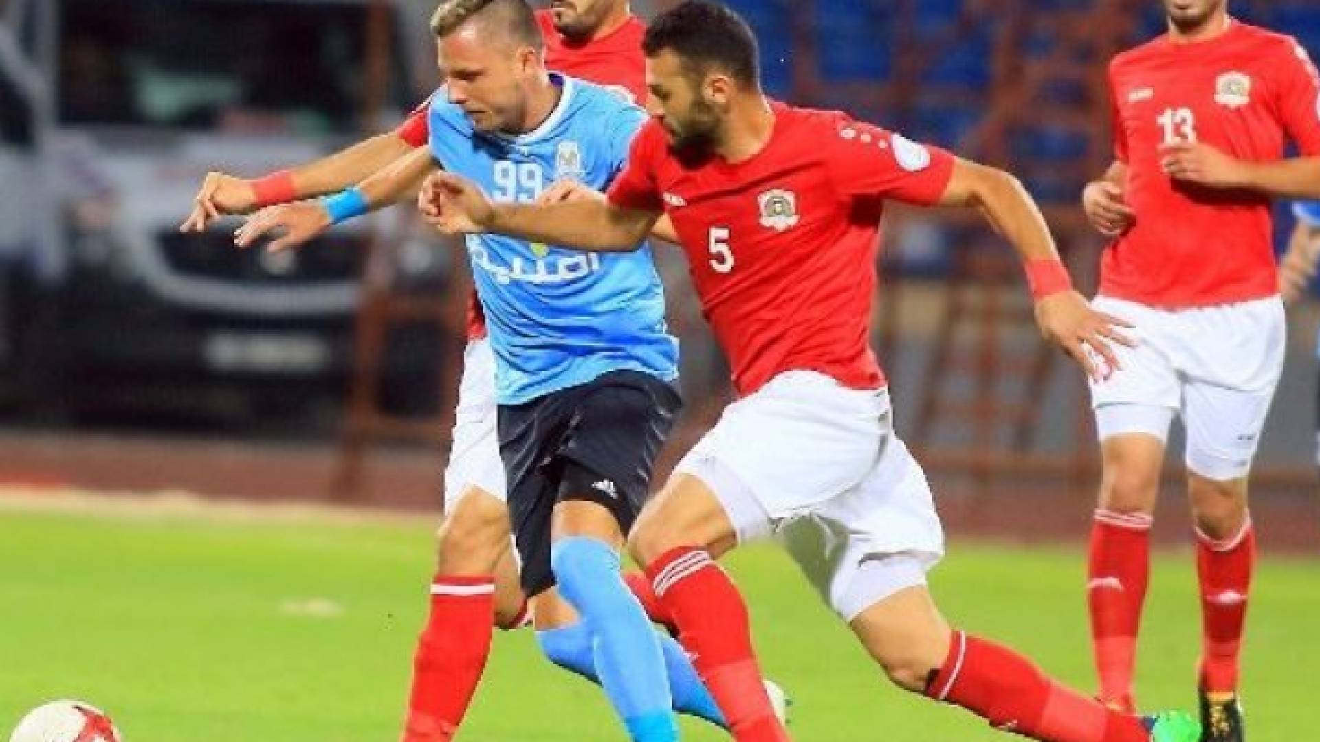 من لقاء سابق بين الفيصلي والجزيرة