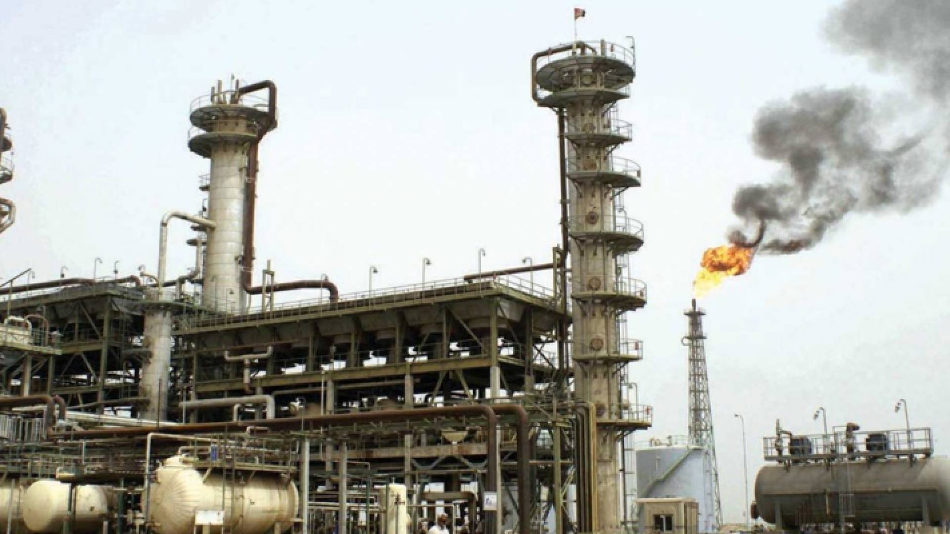 منشأة نفطية - ارشيفية