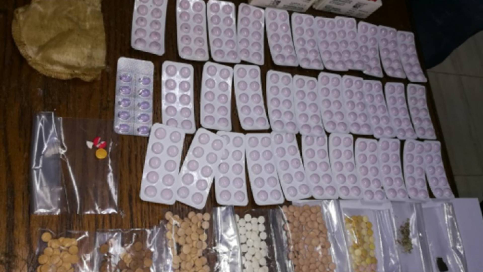 جانب من المضبوطات