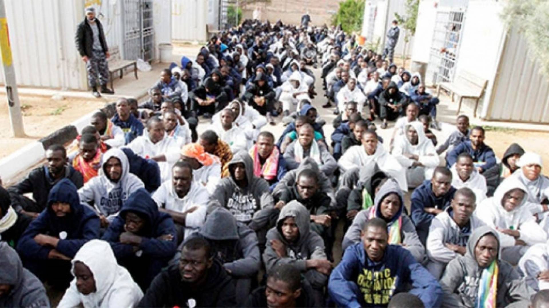 مخيم احتجاز في ليبيا