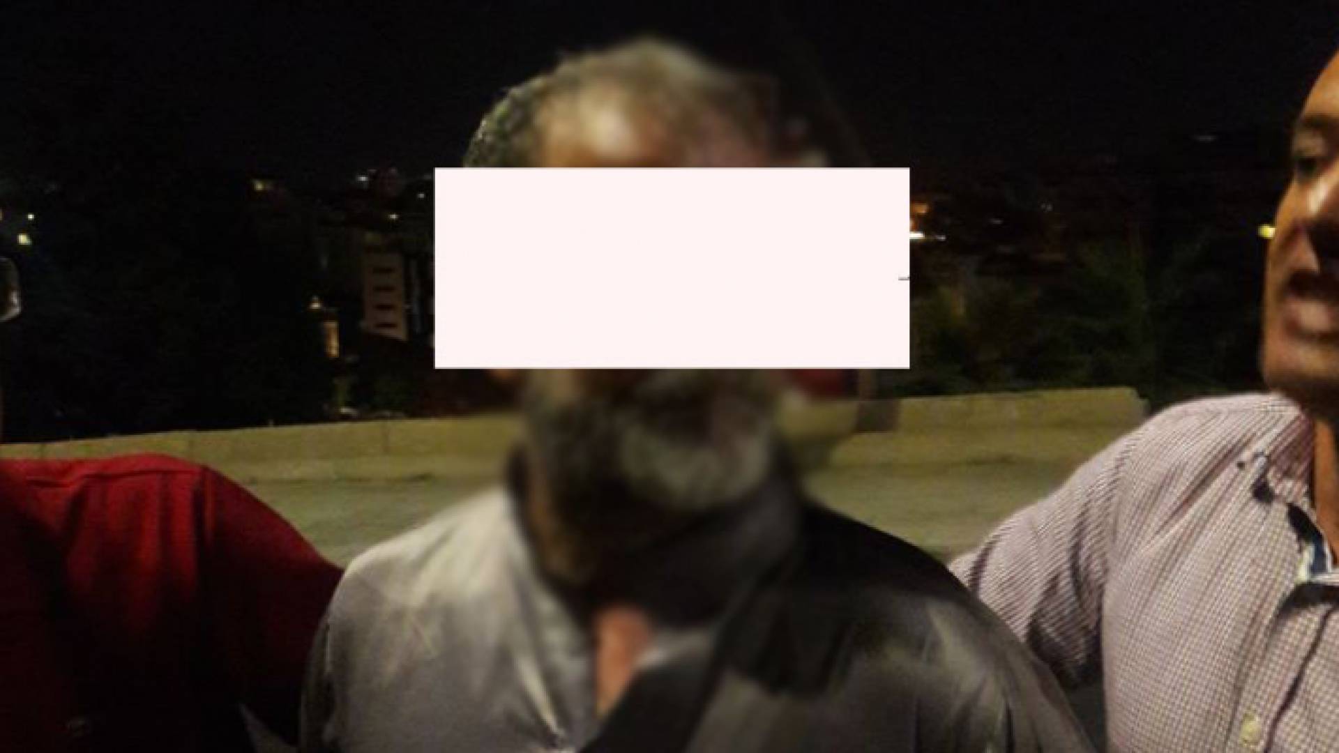 صاحب اسبقيات يطعن رجل امن