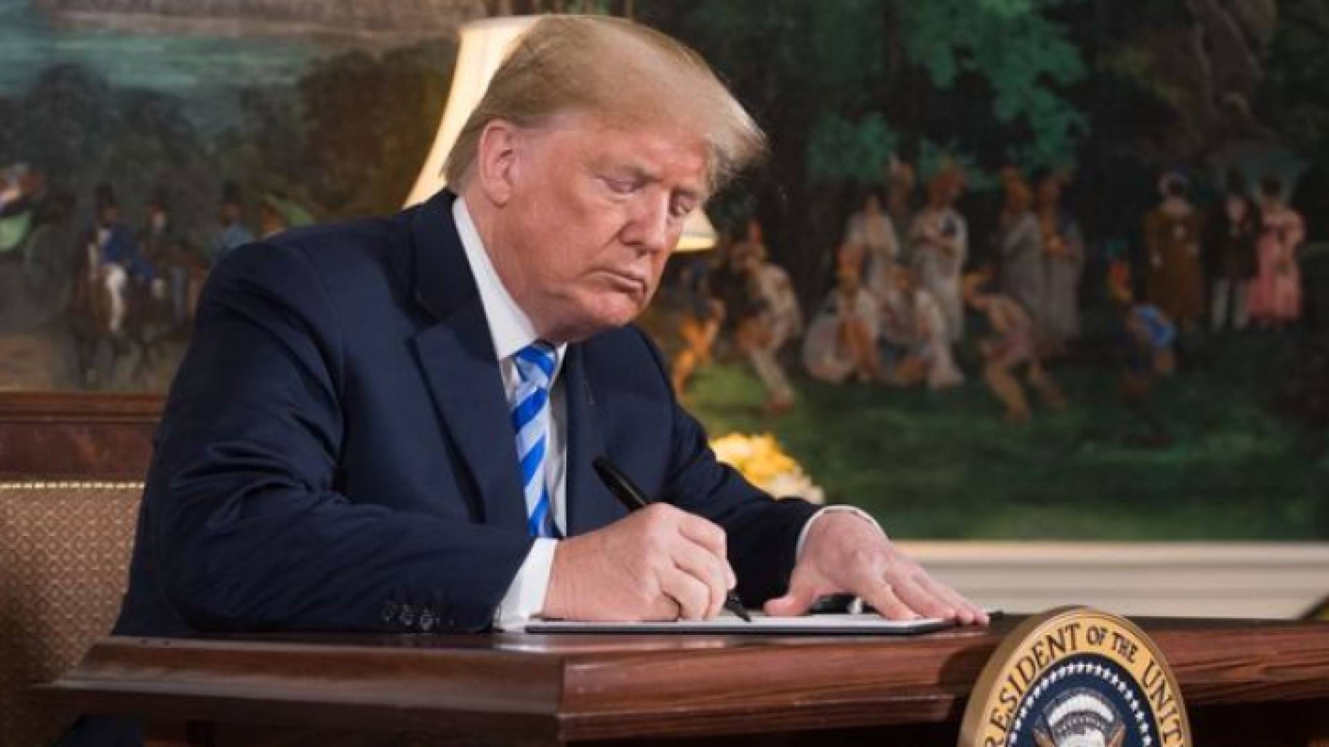 الرئيس الامريكي دونالد ترمب