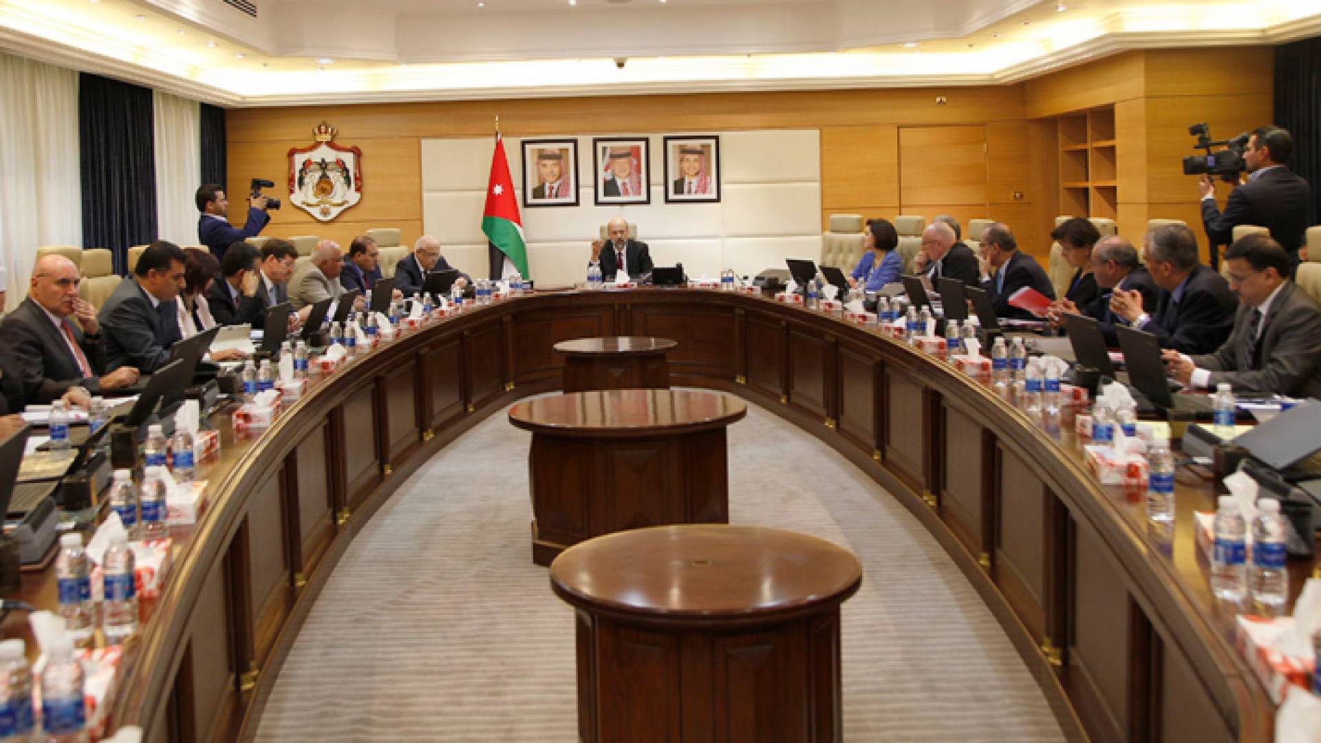 جانب من جلسة مجلس الوزراء