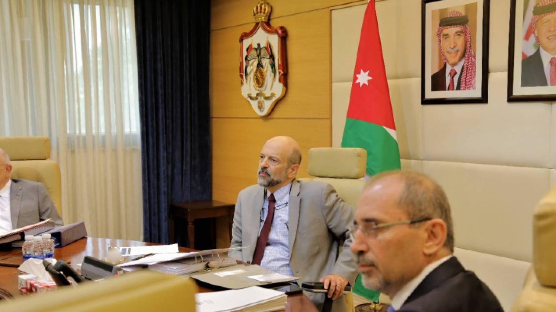 جانب من اجتماع رئاسة الوزراء