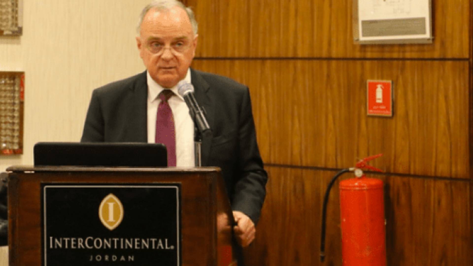 وزير العمل سمير سعيد مراد