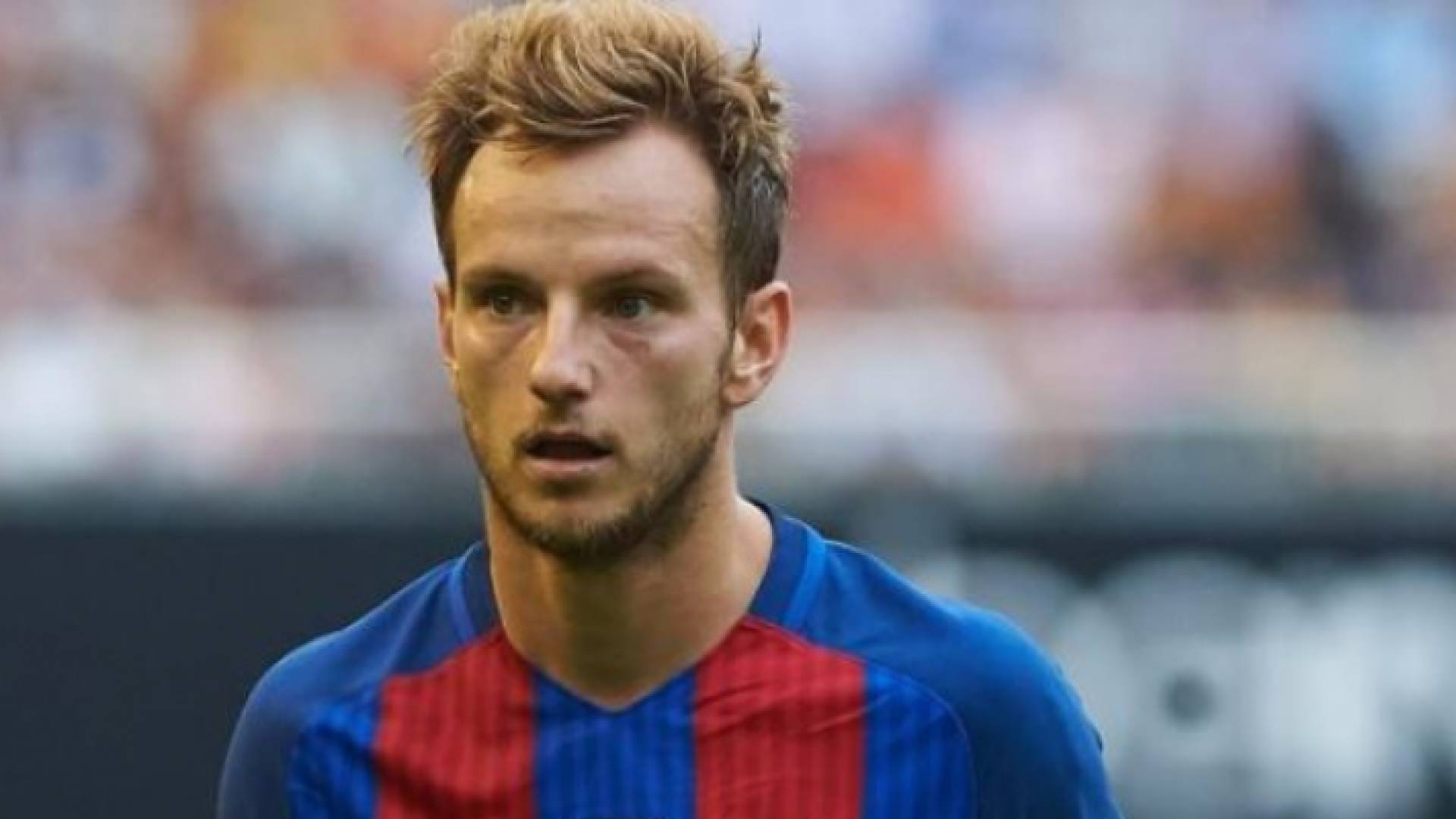 الكرواتي إيفان راكيتيتش لاعب نادي برشلونة الإسباني