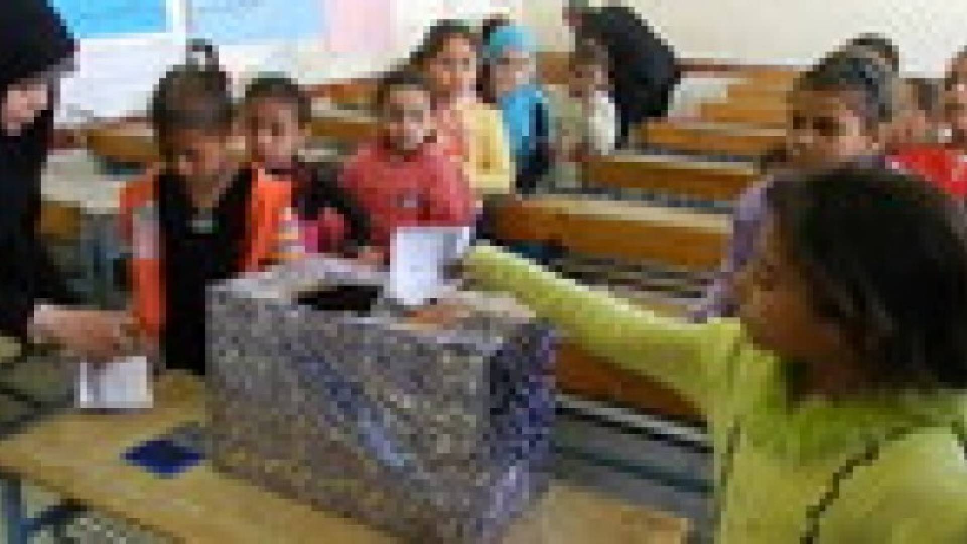 3870 طفلا ينتخبون ممثليهم في برلمان الأطفال الثاني بالزرقاء