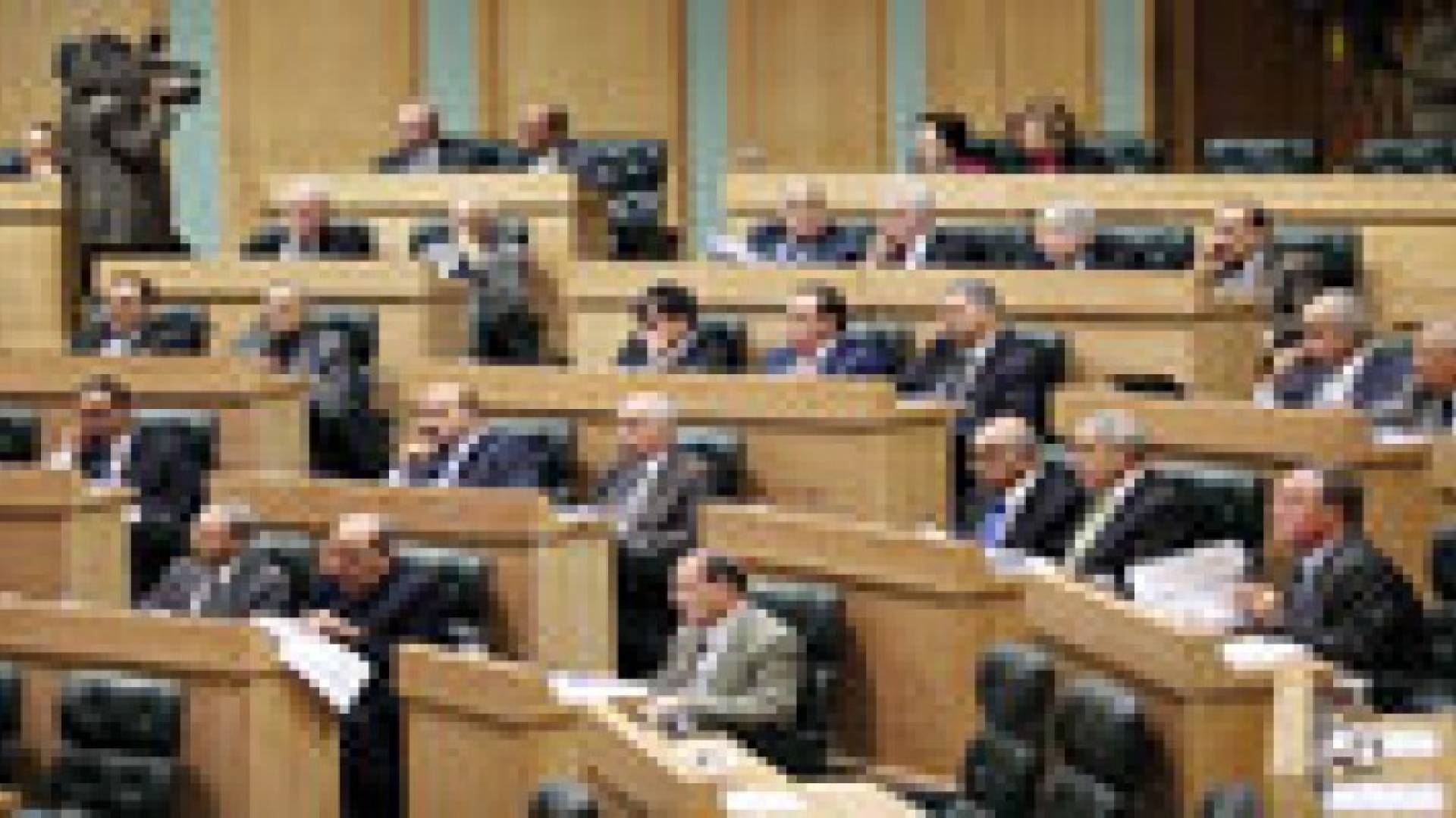 "الأعيان" يرفضون ربط التقاعد المبكر بالتضخم