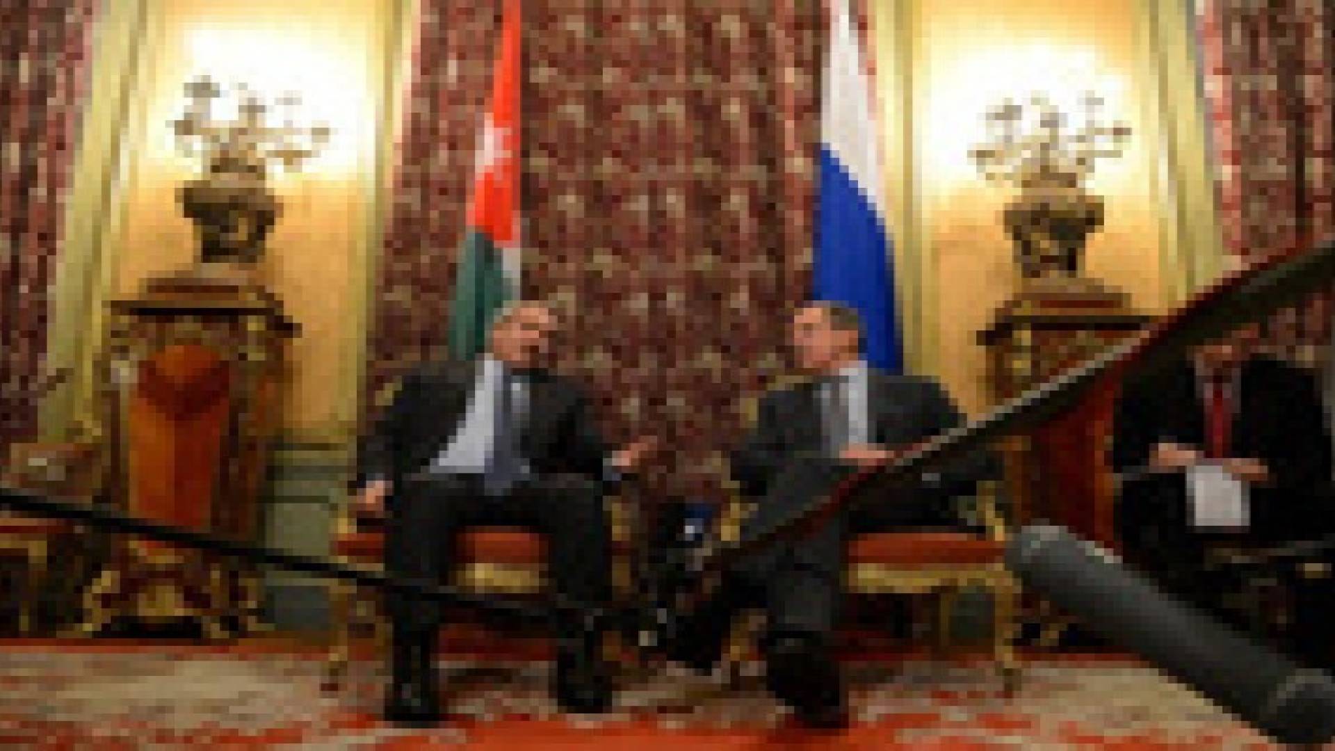 لافروف وجودة يؤكدان ضرورة وقف القتال في سورية