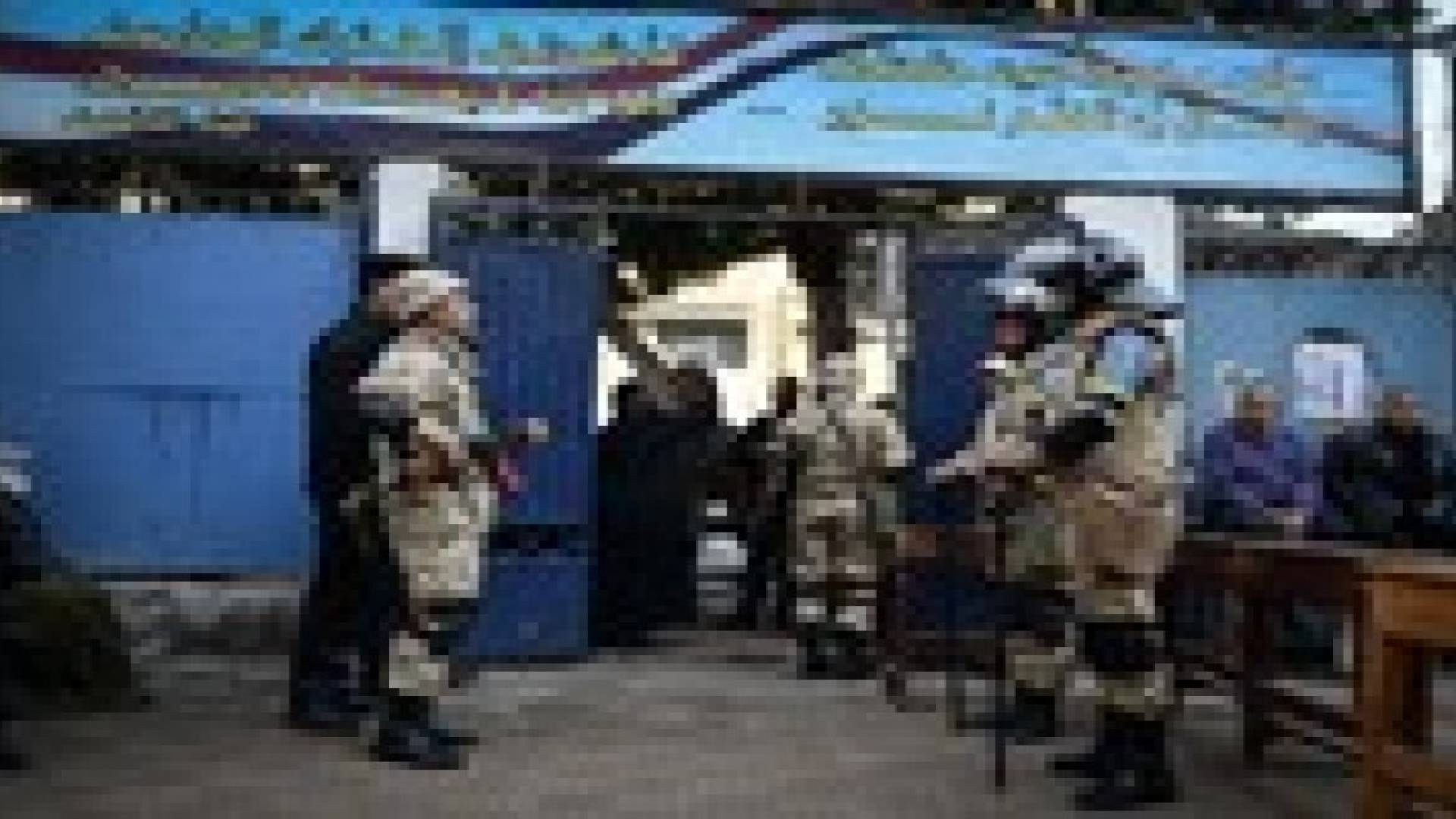 بدء الاستفتاء على الدستور المصري