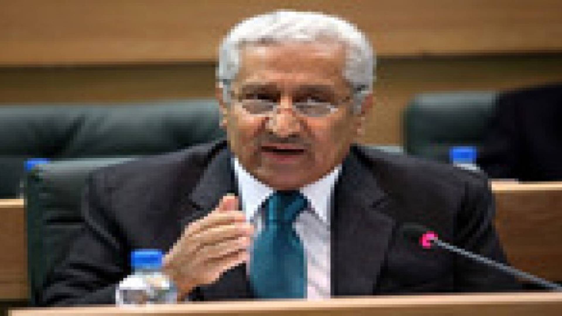 النسور: قانون انتخاب في القريب العاجل