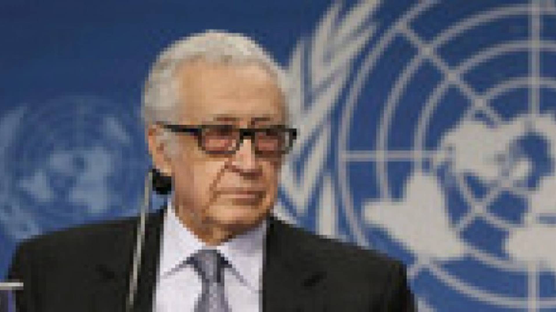 الإبراهيمي يلتقى المعلم والجربا في جنيف عشية المفاوضات المباشرة