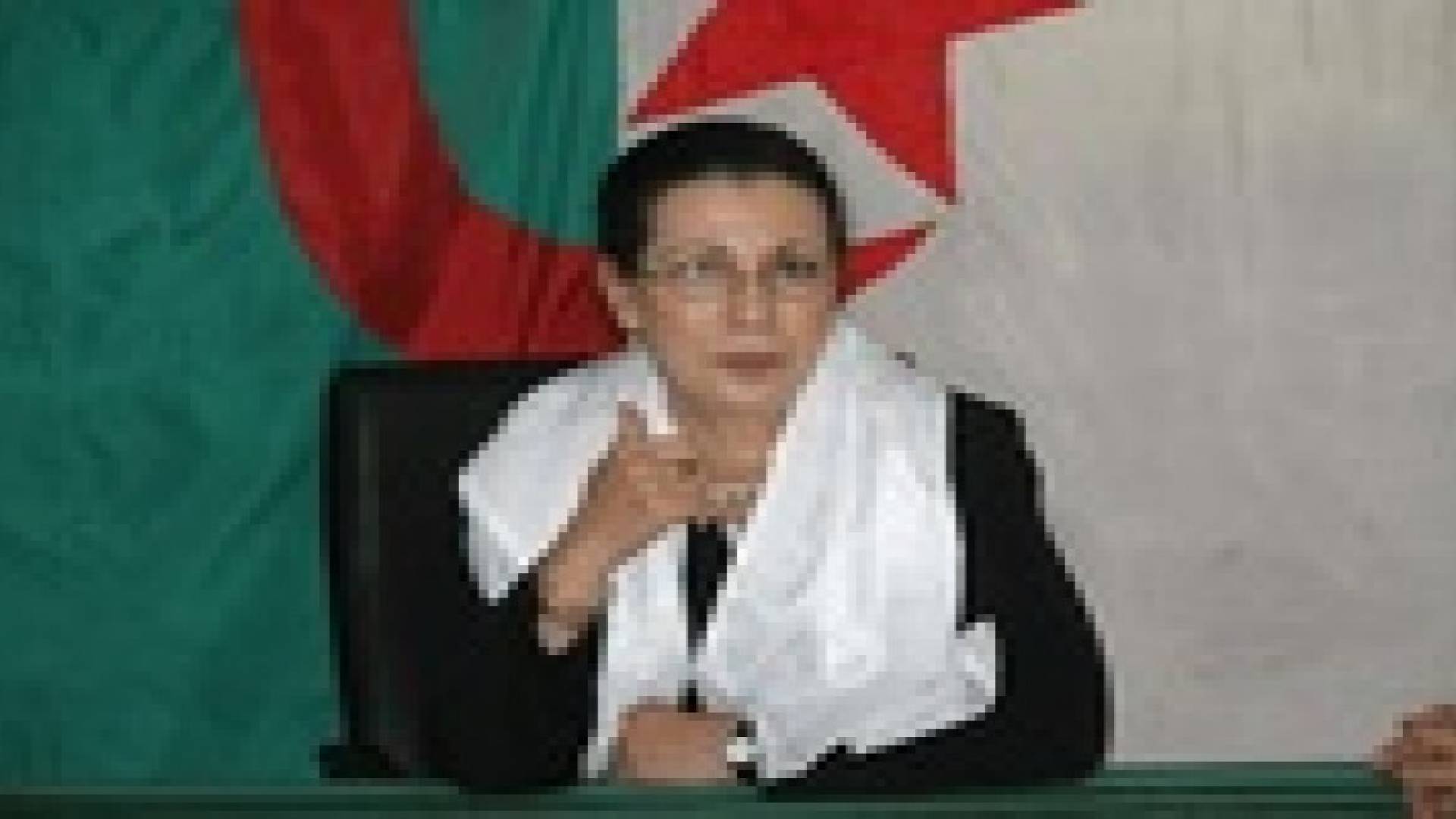 (حنون).. أول امرأة تترشح للرئاسة بالجزائر