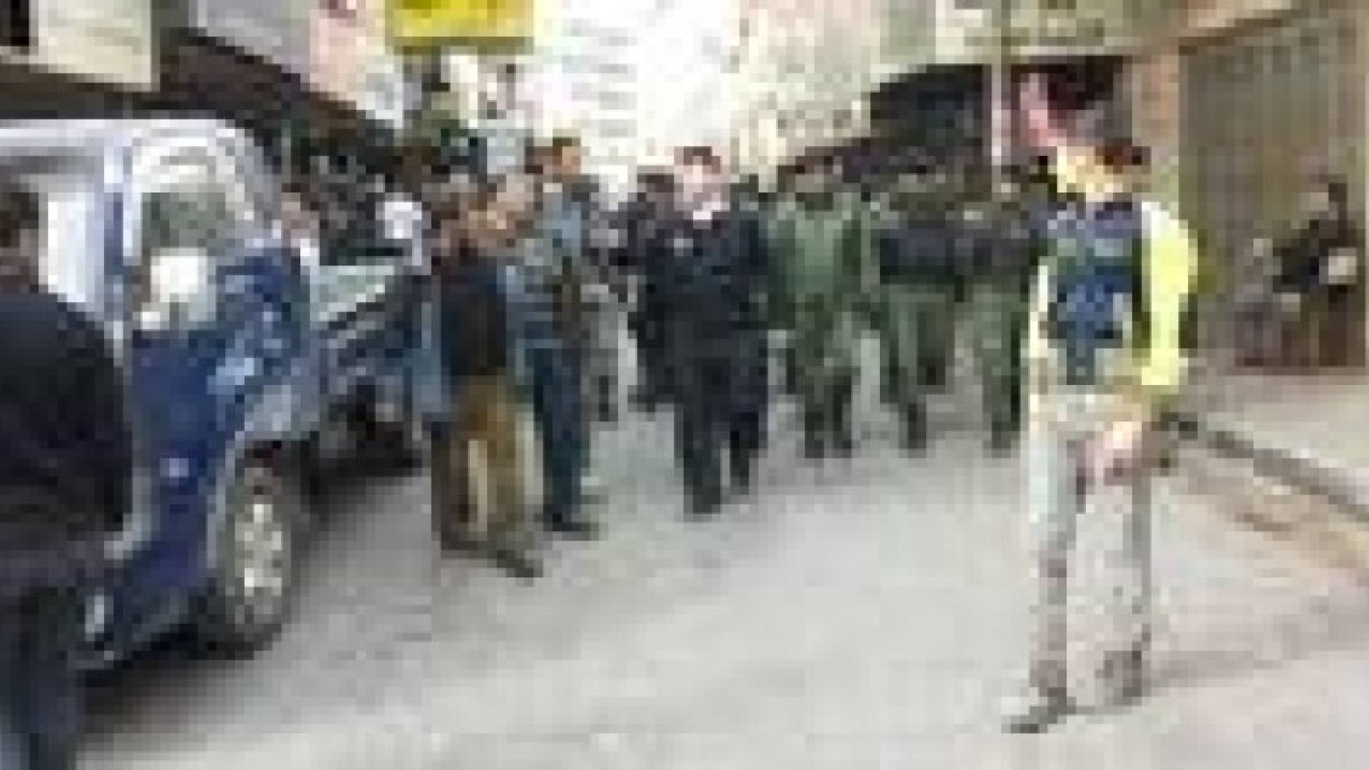 حملة امنية لازالة البسطات في اربد والكرك و الوحدات "صور"