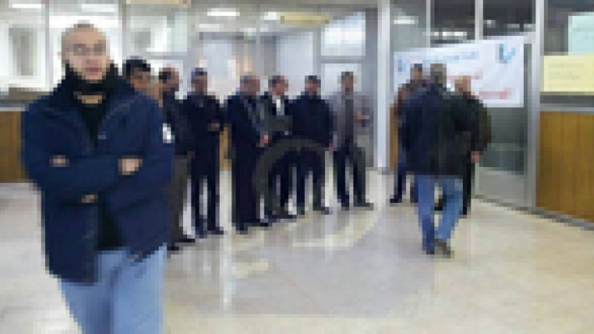 مهندسو اليرموك يعتصمون أمام "ديوان المحاسبة" ويغلقون بواباته "صور"