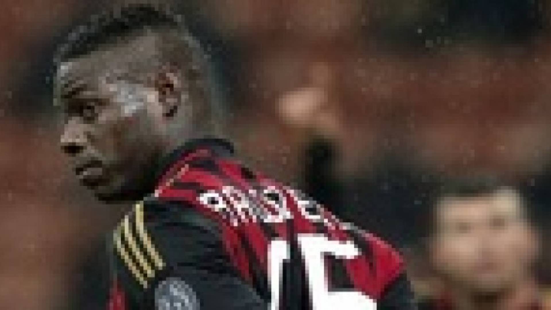 تغريم بالوتيلي بسبب تصرفه غير اللائق