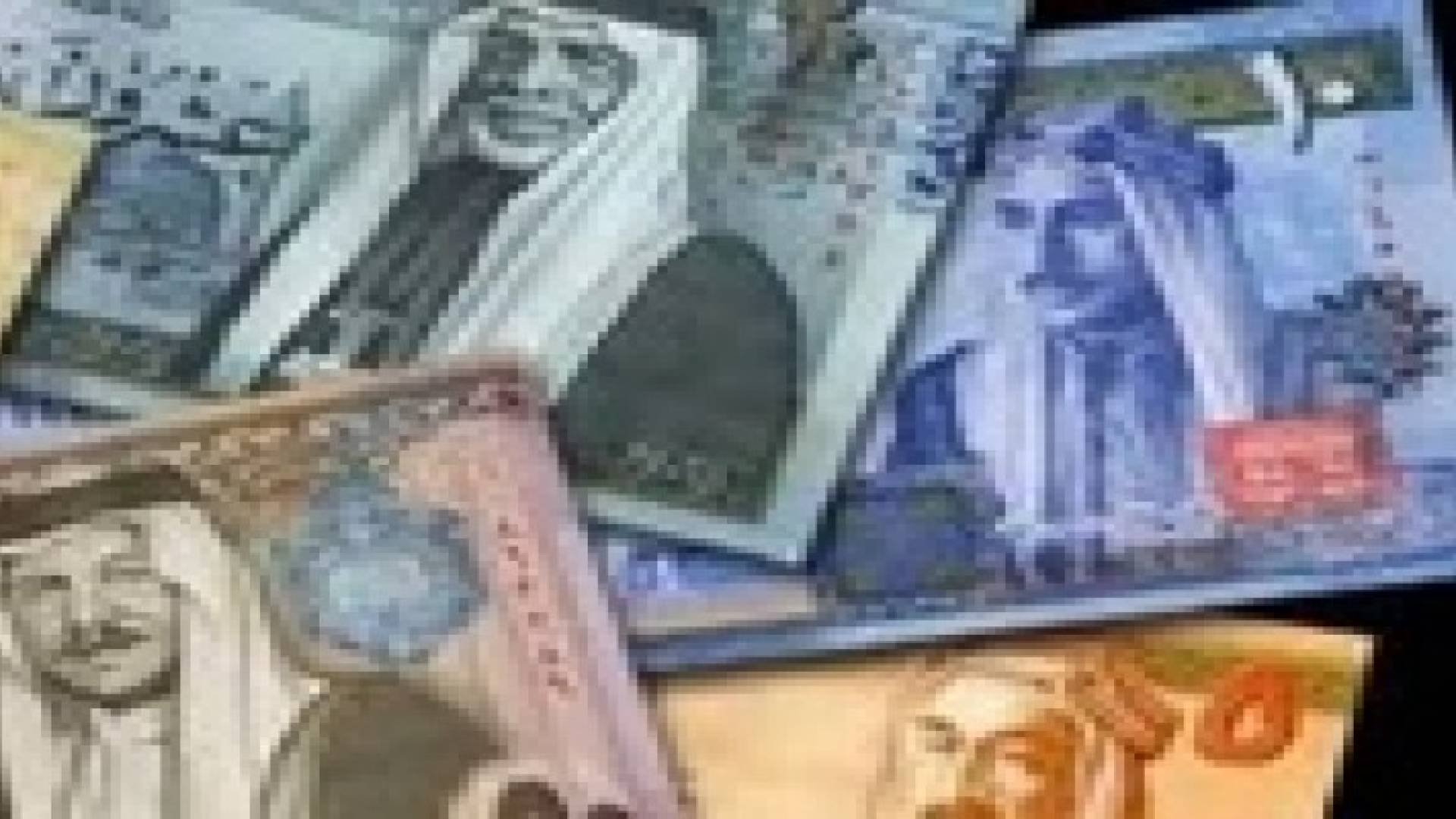 إرتفاع حجم الودائع بالدينار خلال العام الماضي