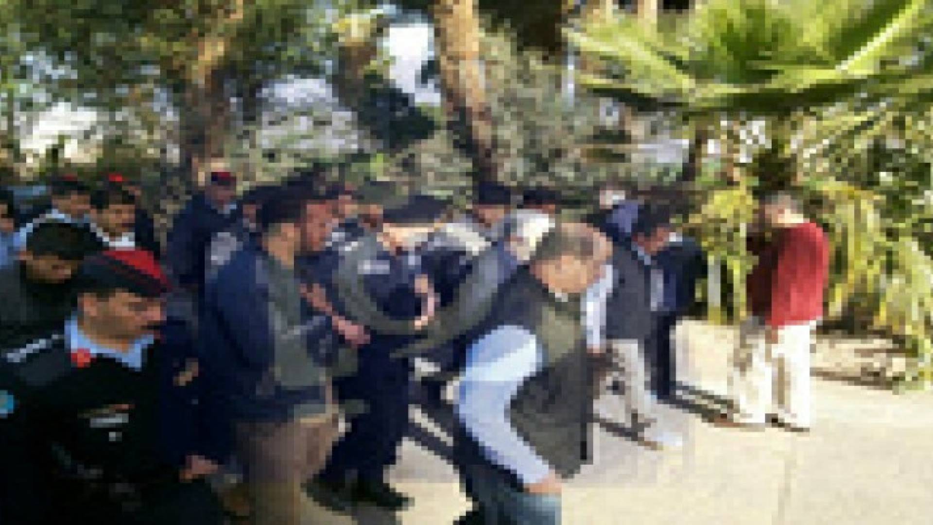 حملة لازالة البسطات على شواطئ العقبة