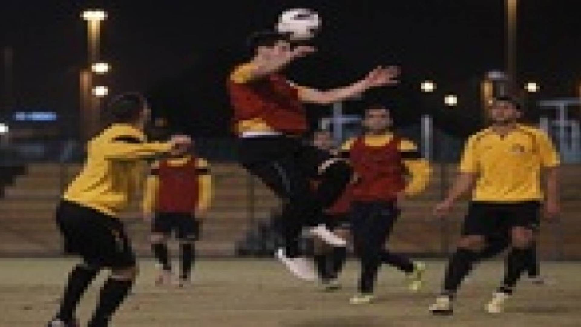 النشامى يباشرون تدريباتهم في مسقط لمواجهة عمان يوم غدا