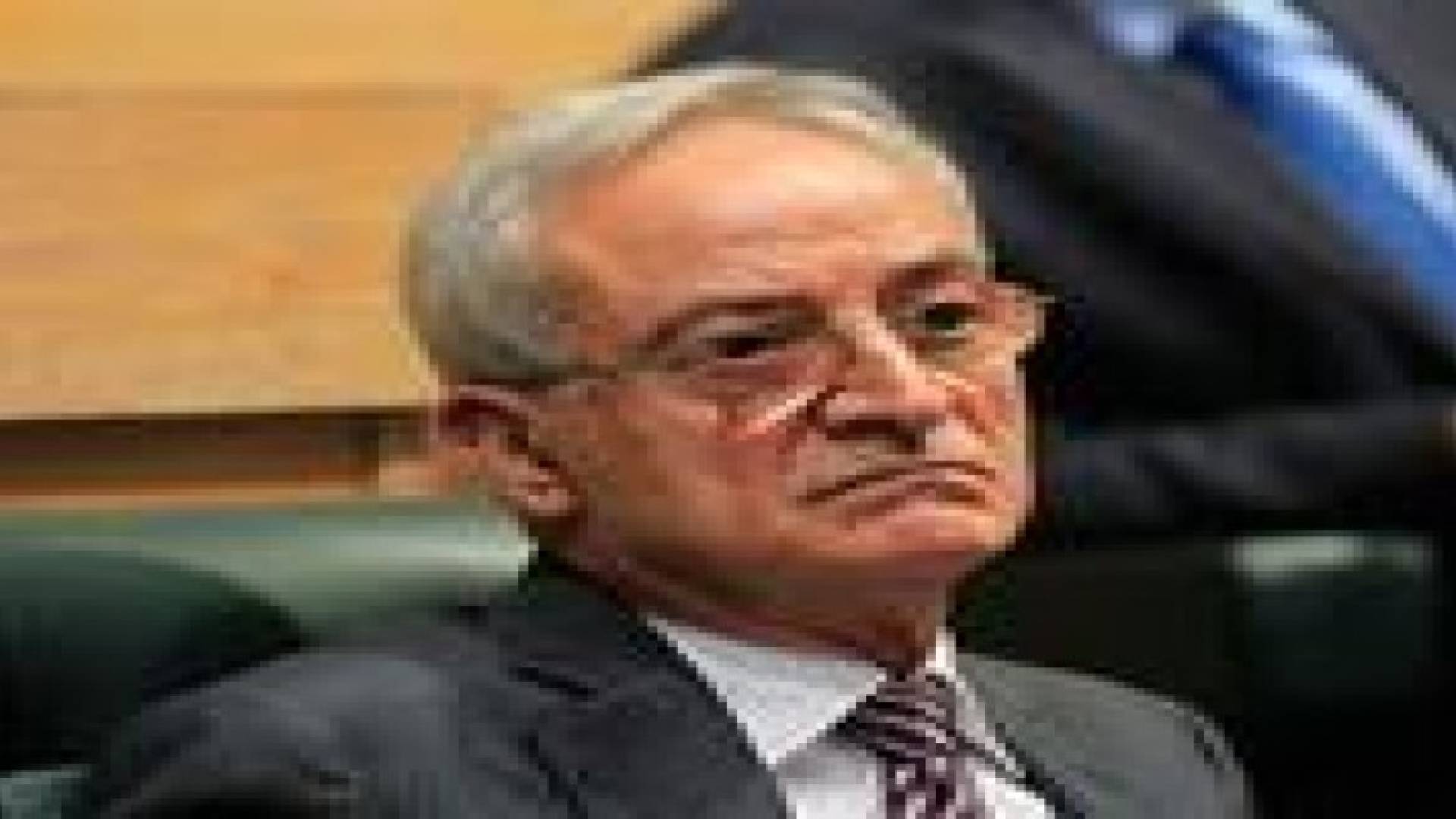 طوقان : لا تراجع عن ضريبة الخلويات والبطاقات الخلوية