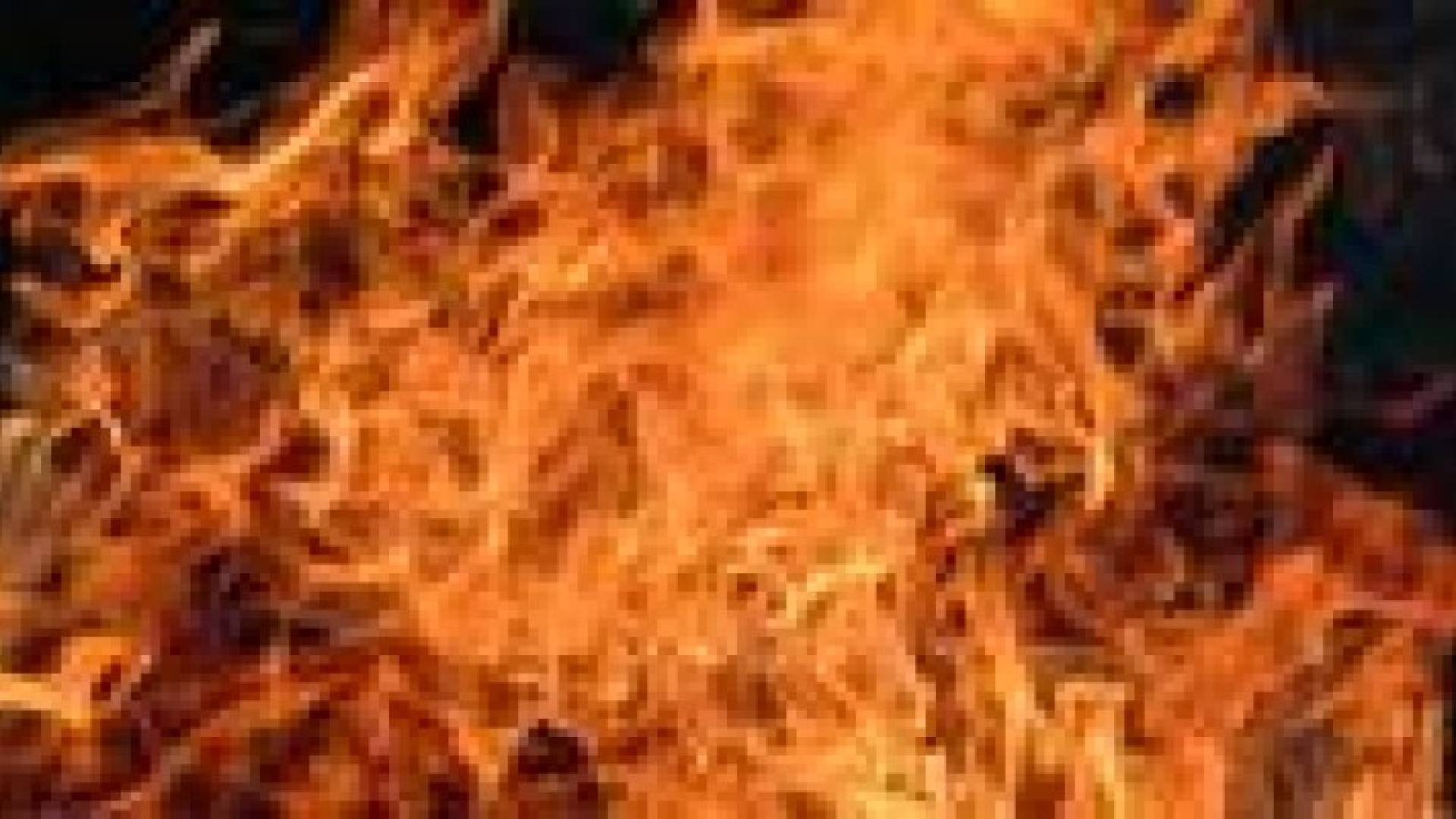 حريق بالوسط التجاري في العقبة