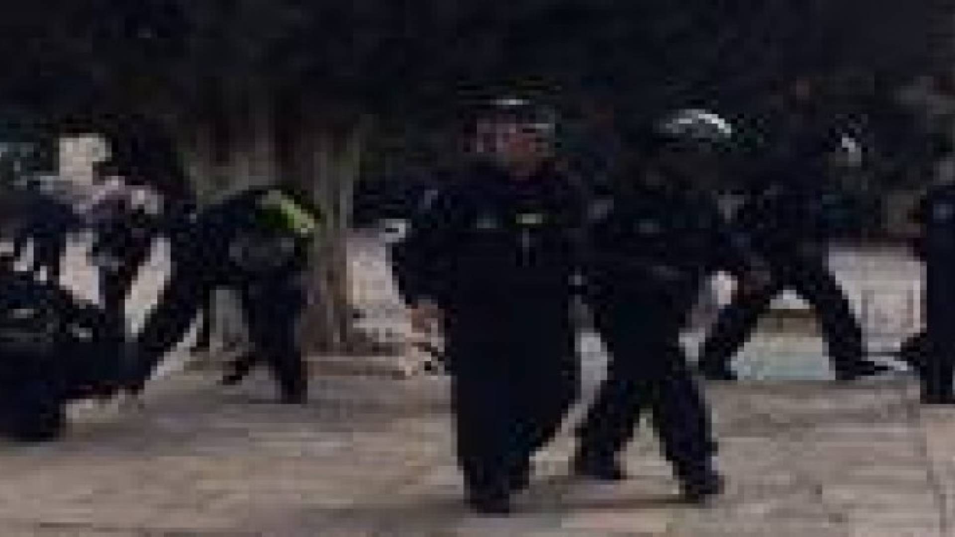 إصابات ومواجهات في المسجد الأقصى ...صور