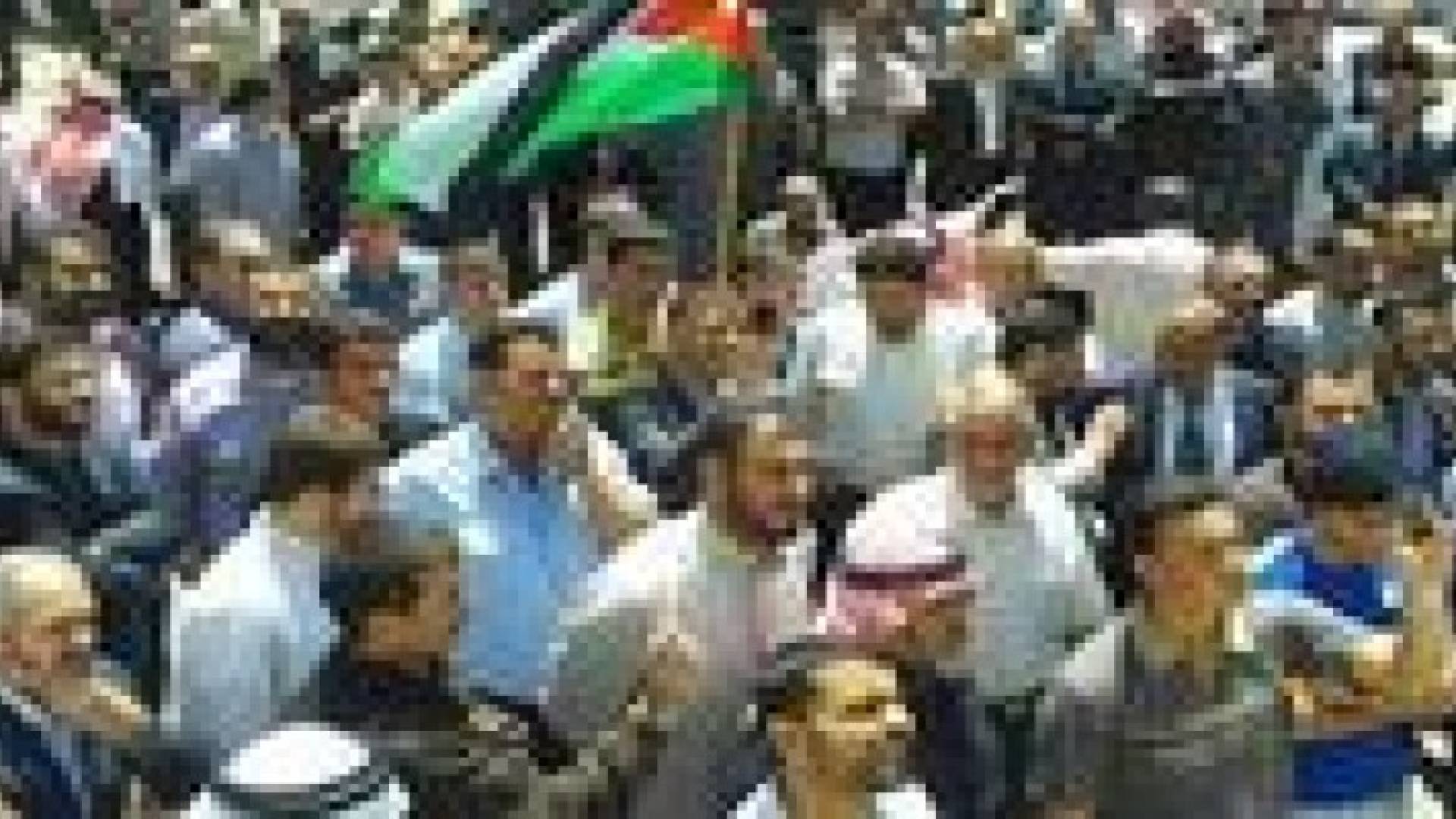 وقفة في الكرك رفضا لــ"كيري" ورفع الاسعار