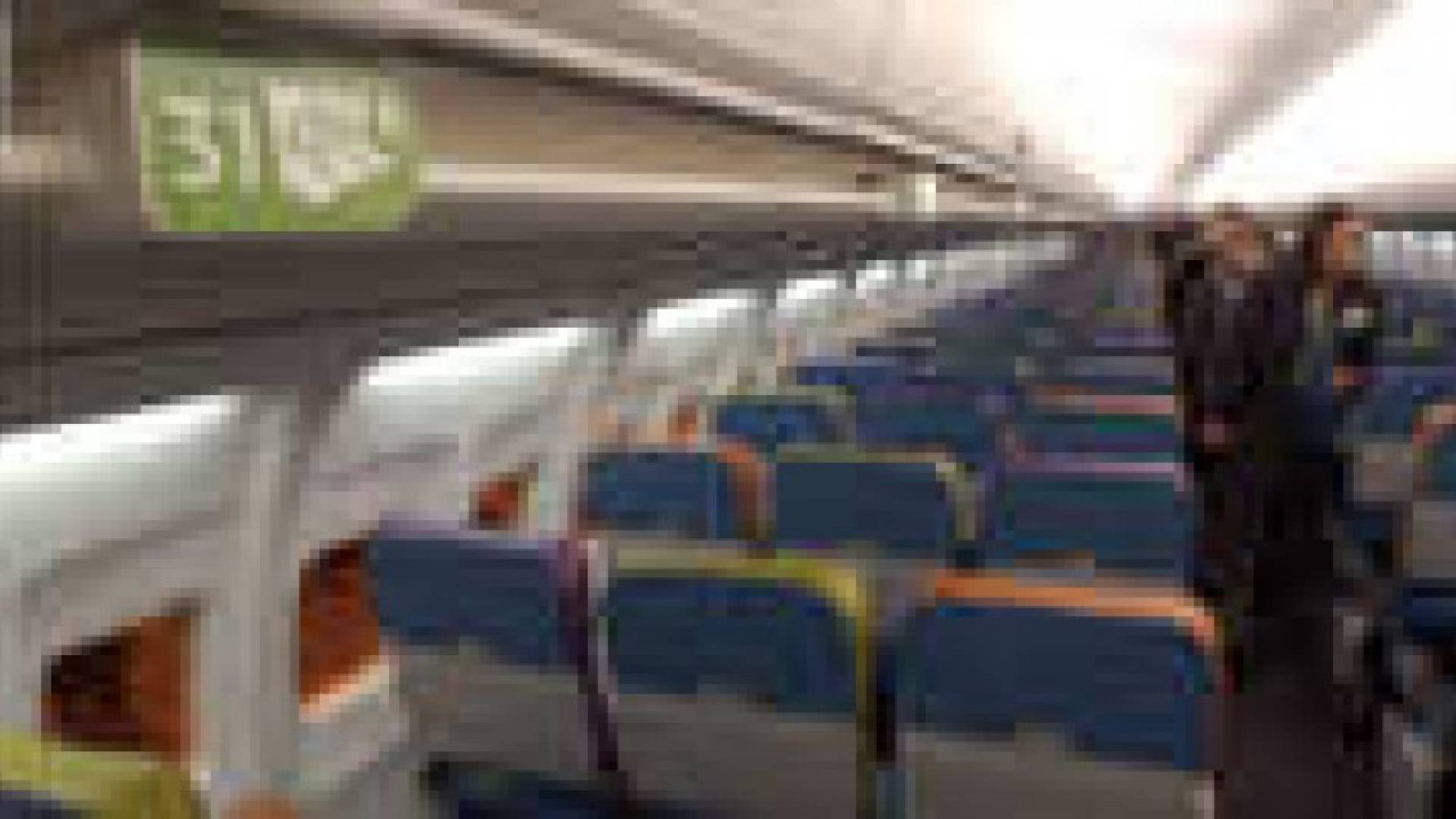 أبقوا الهواتف المحمولة بعيدا عن الطائرات