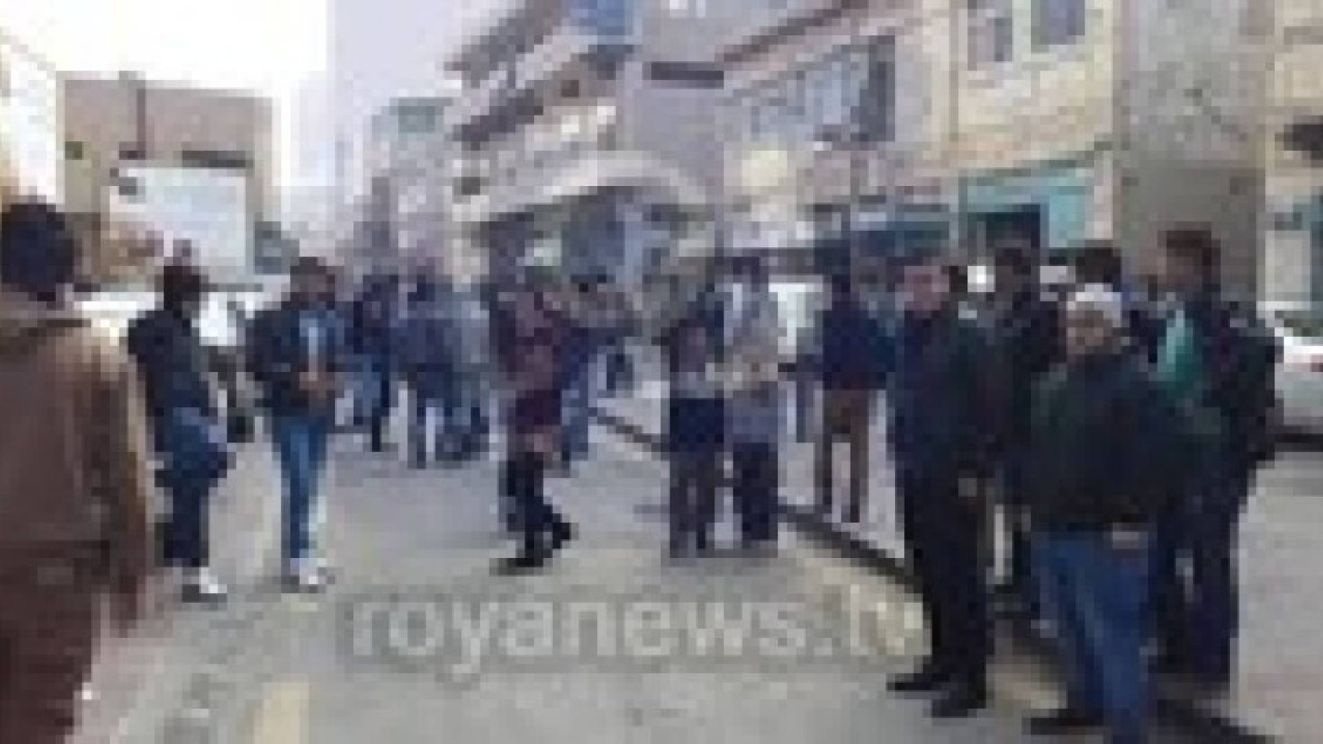 الكرك :طلبة يعتصمون أمام مبنى التربية رفضا لنتائج التوجيهي - صور