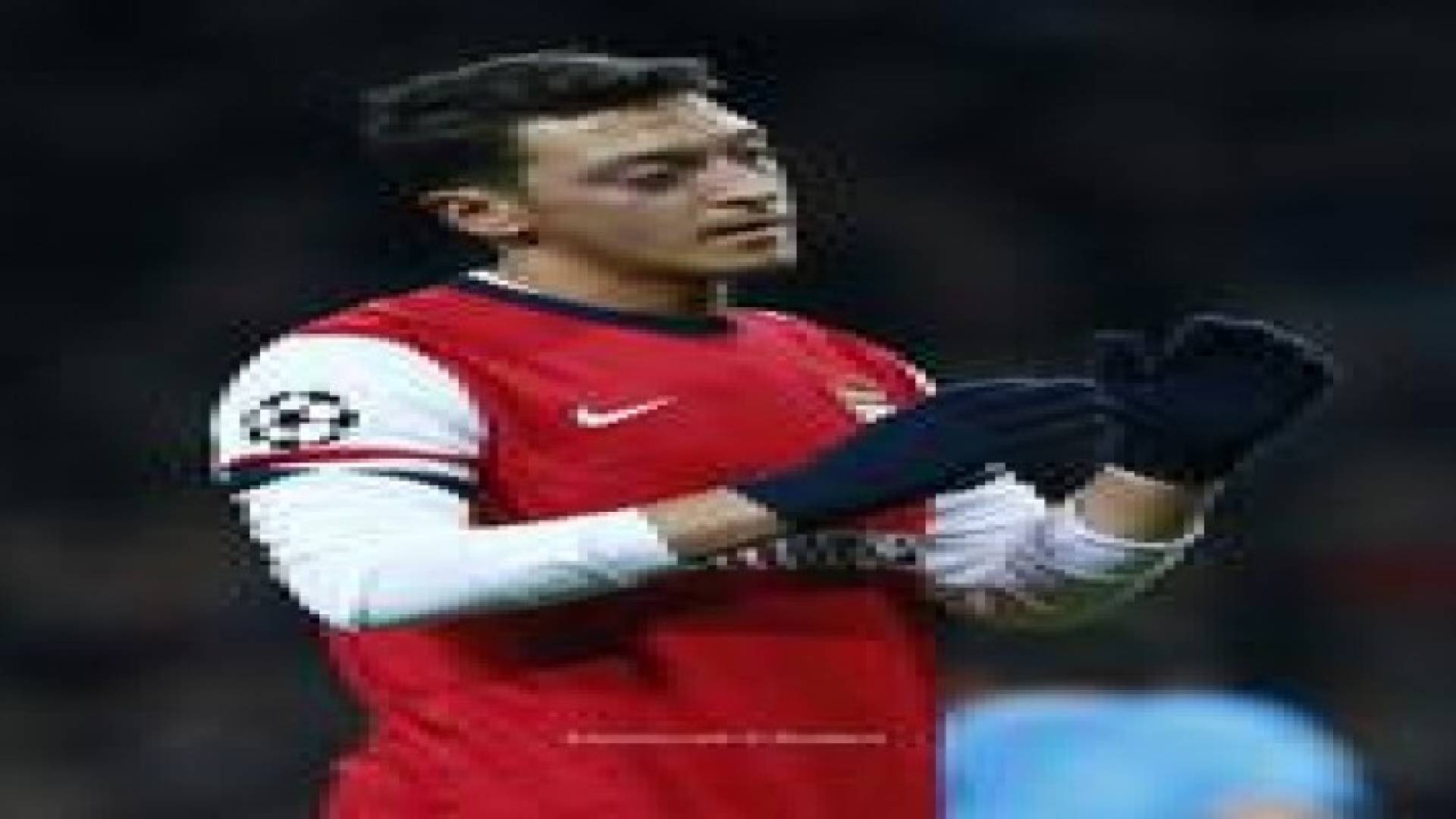 فينجر: اوزيل لا يزال يهز رأسه !