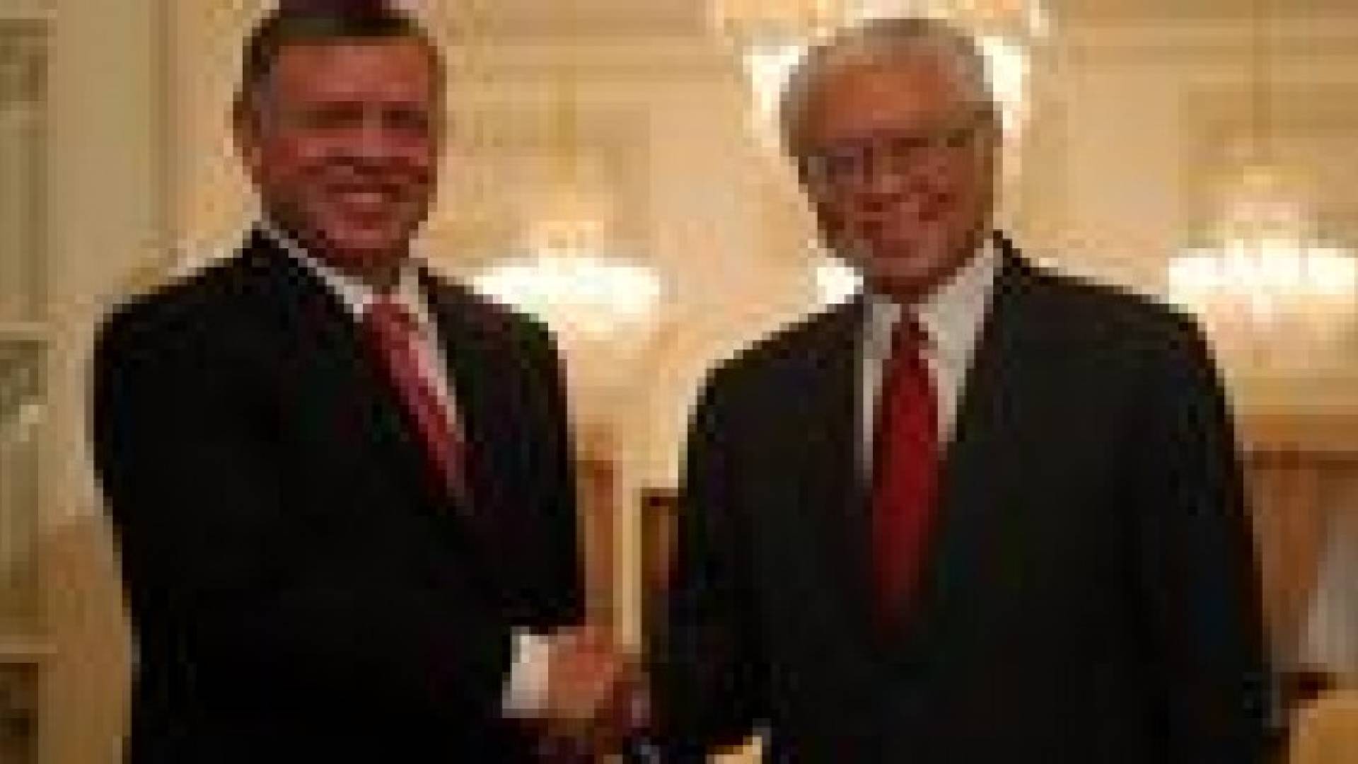 الملك يجري مباحثات مع الرئيس السنغافوري ويلتقي نخبة من القيادات الاقتصادية