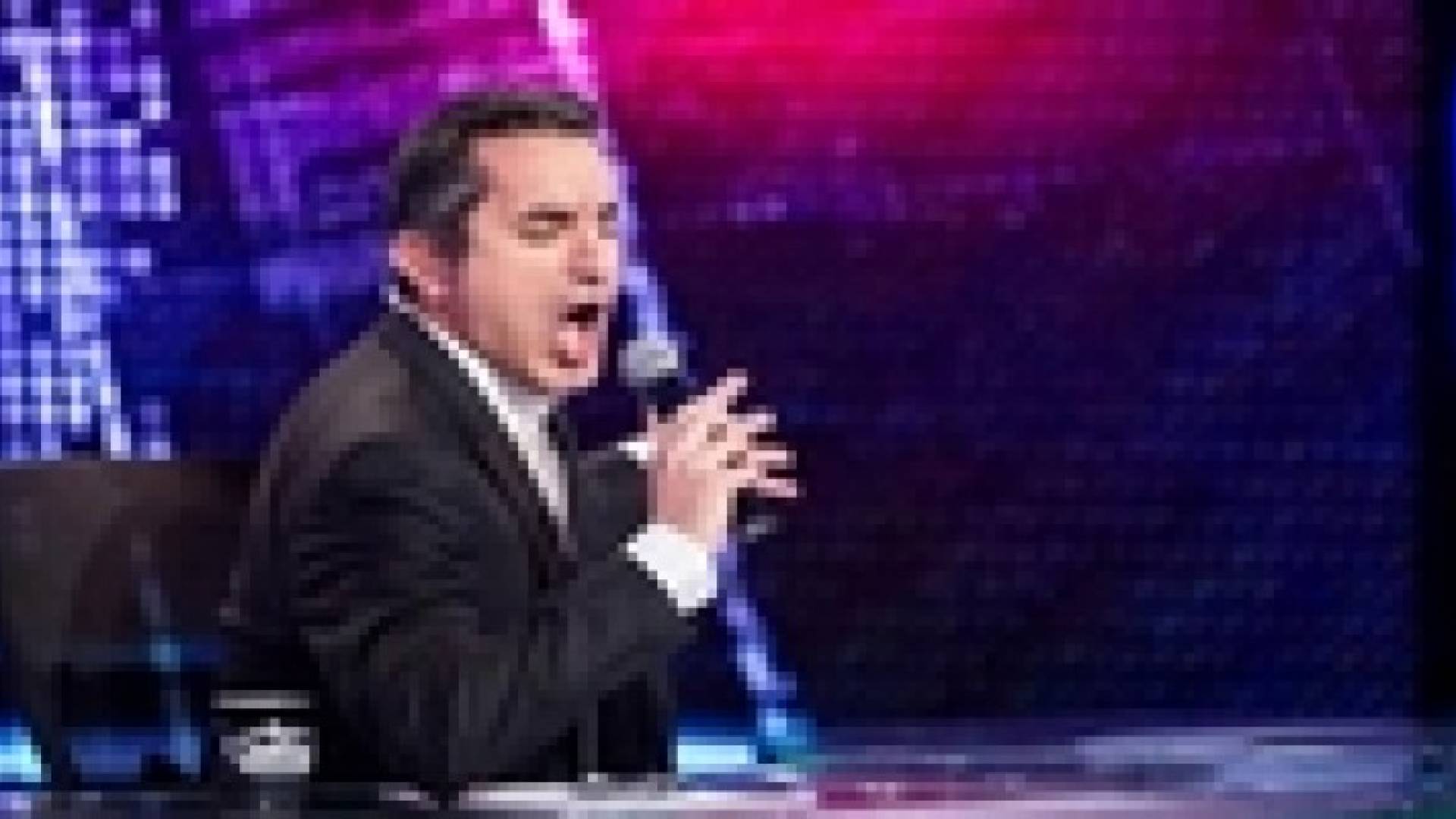 تهديدات وبلاغات ضد باسم يوسف وضغوط على السعودية لوقف 'البرنامج'