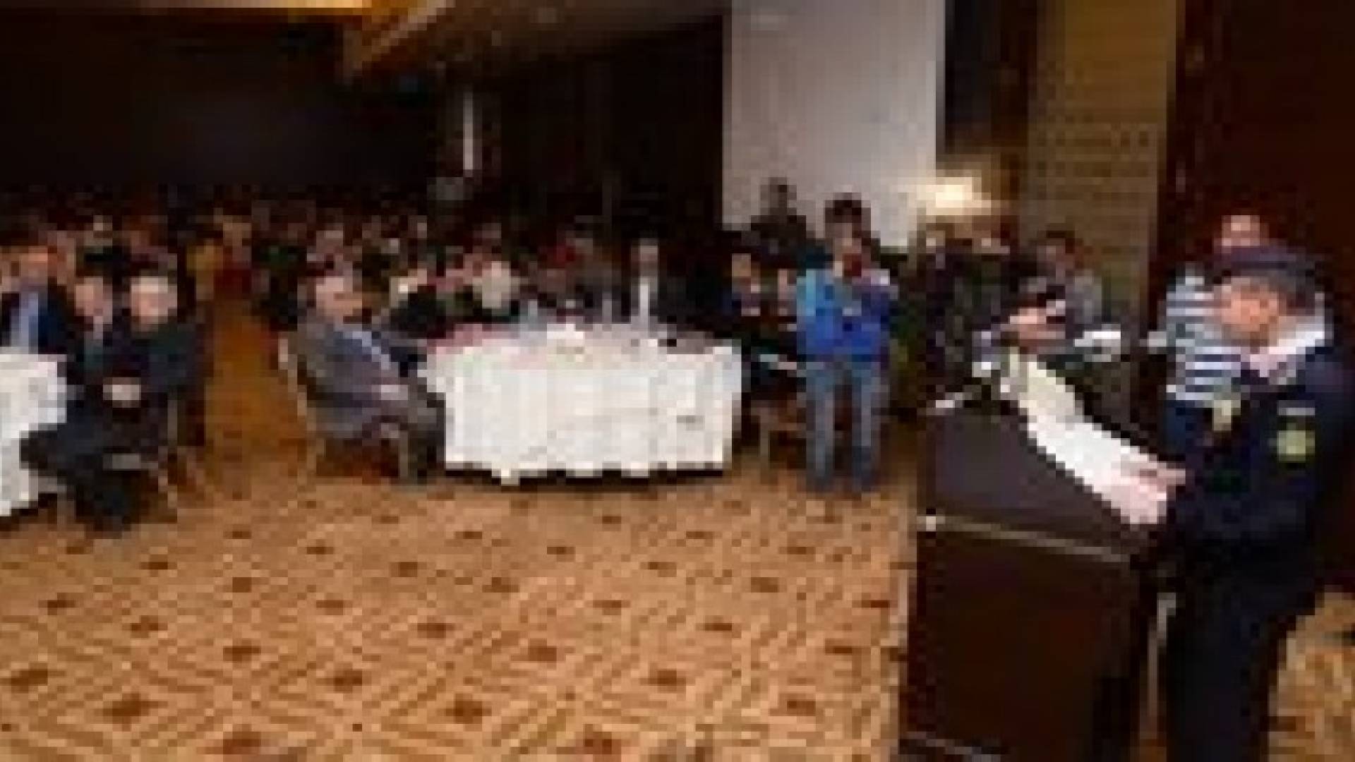 جلسة حوارية لأعوان المرور في مديرية الامن العام