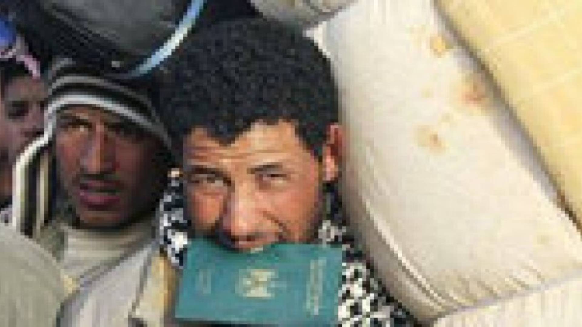 السفير المصري يدعو العمالة المصرية الى تصويب اوضاعها
