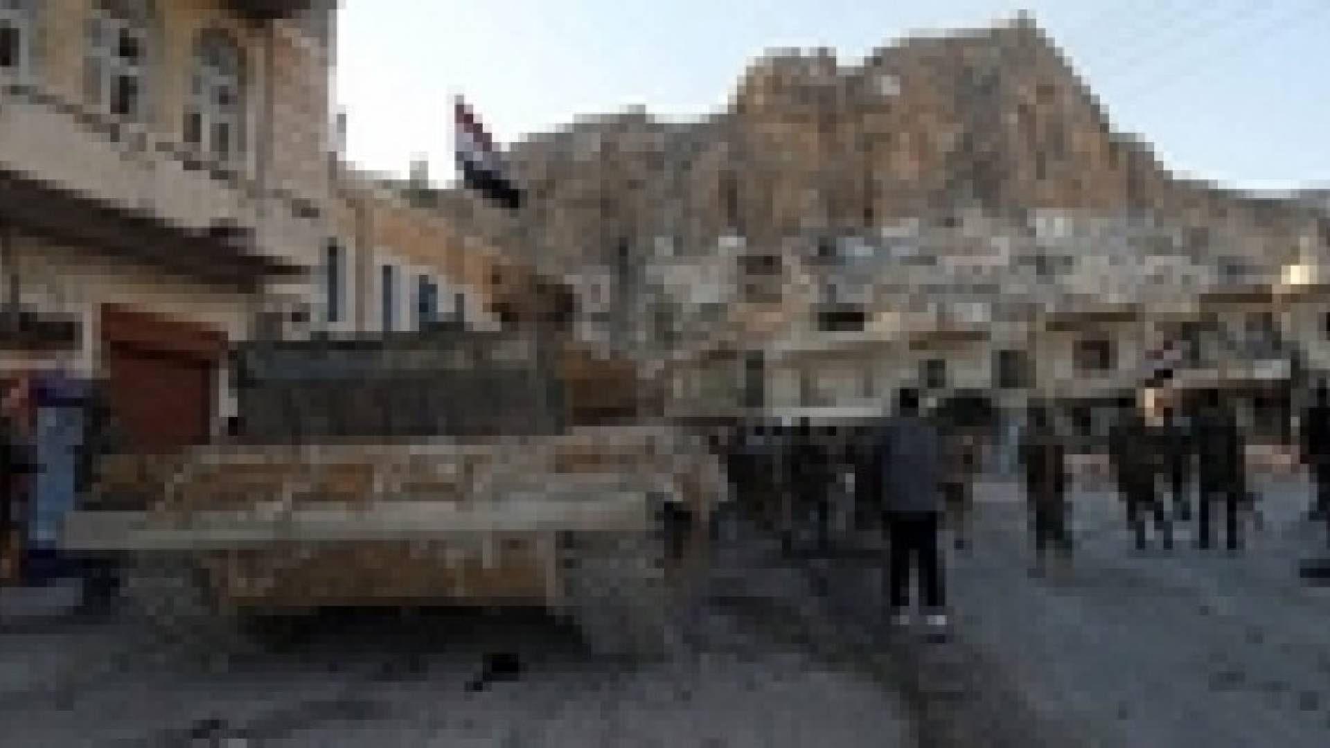 وزير الدفاع السوري في يبرود بعد سيطرة الجيش الكاملة عليها